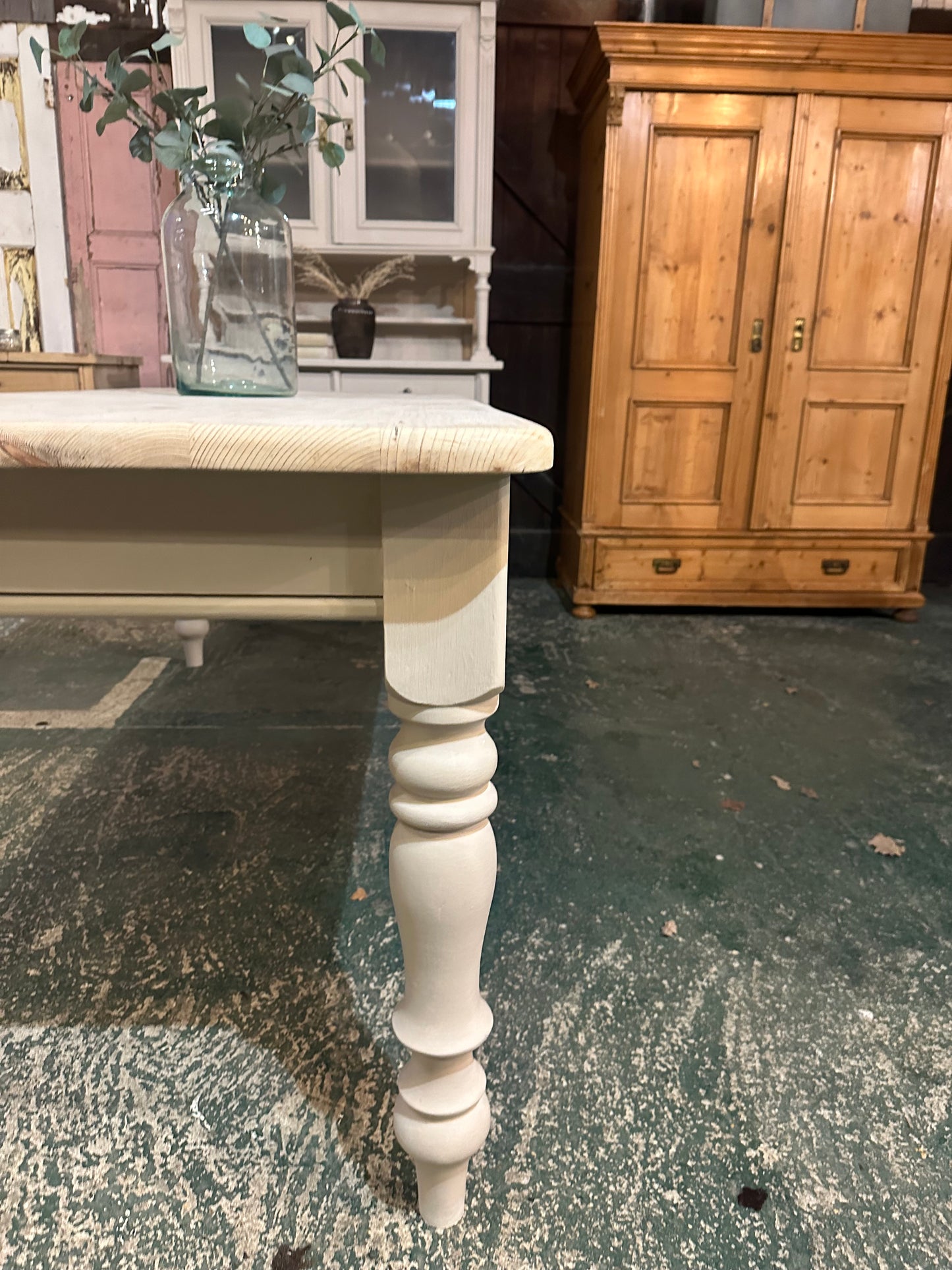 Farmhouse table 8 seater