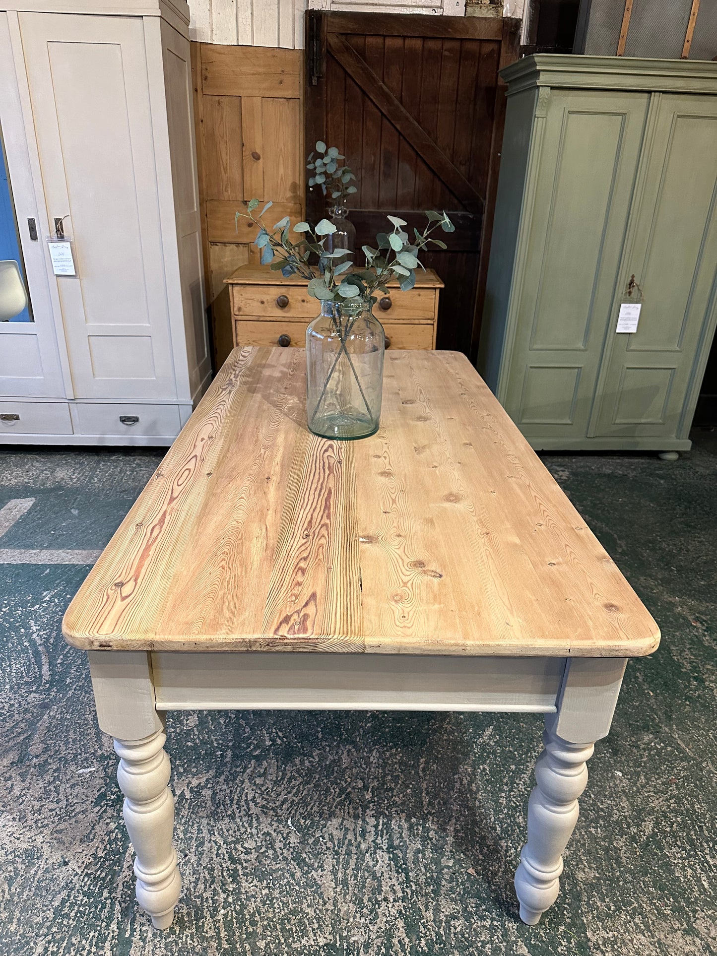 Rustic farmhouse table 8 seater