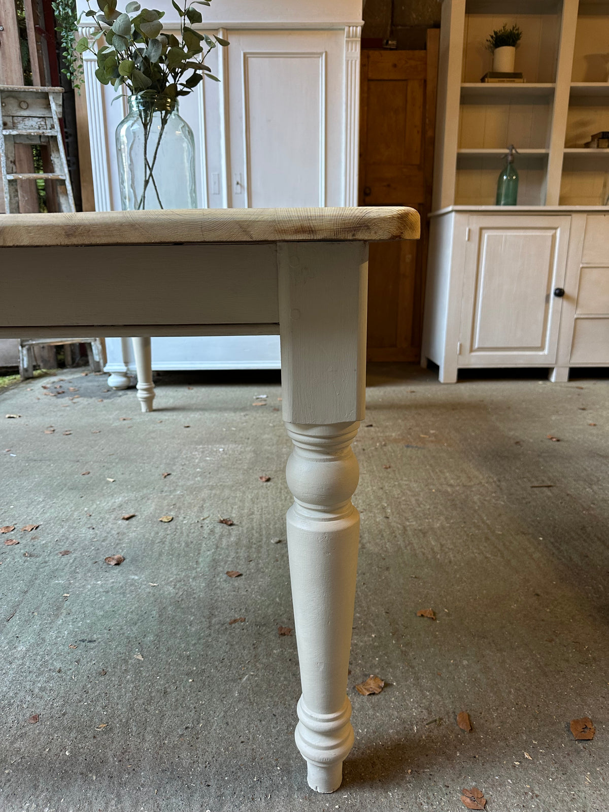 Farmhouse table large 8 seater