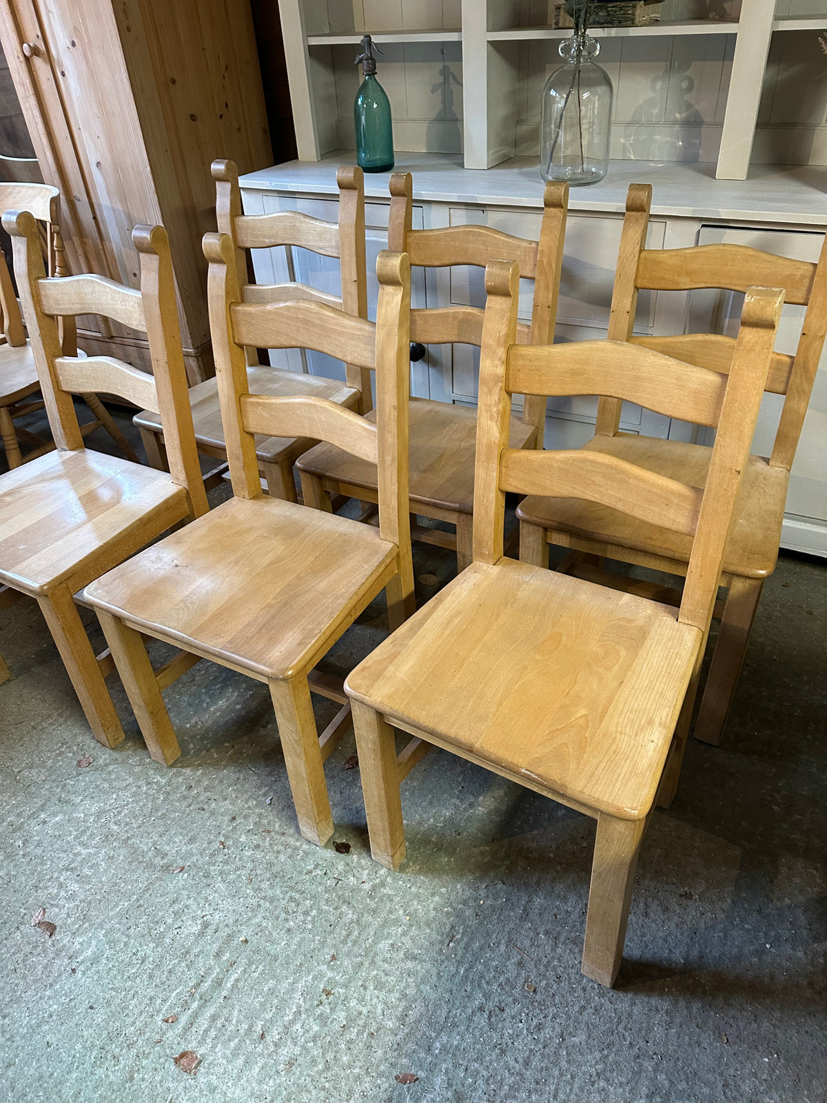 Wooden chairs (set of 6)