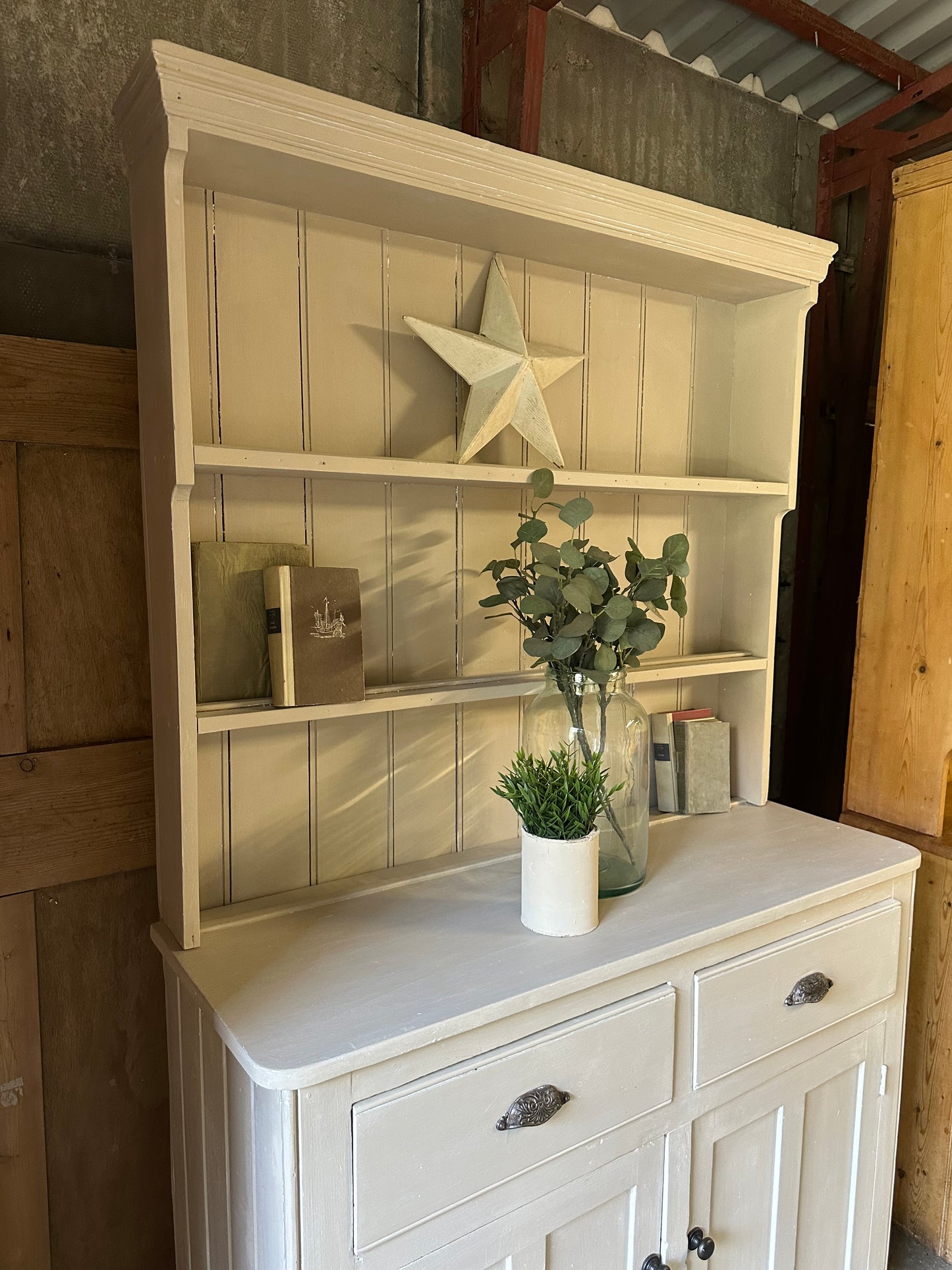 Vintage dresser