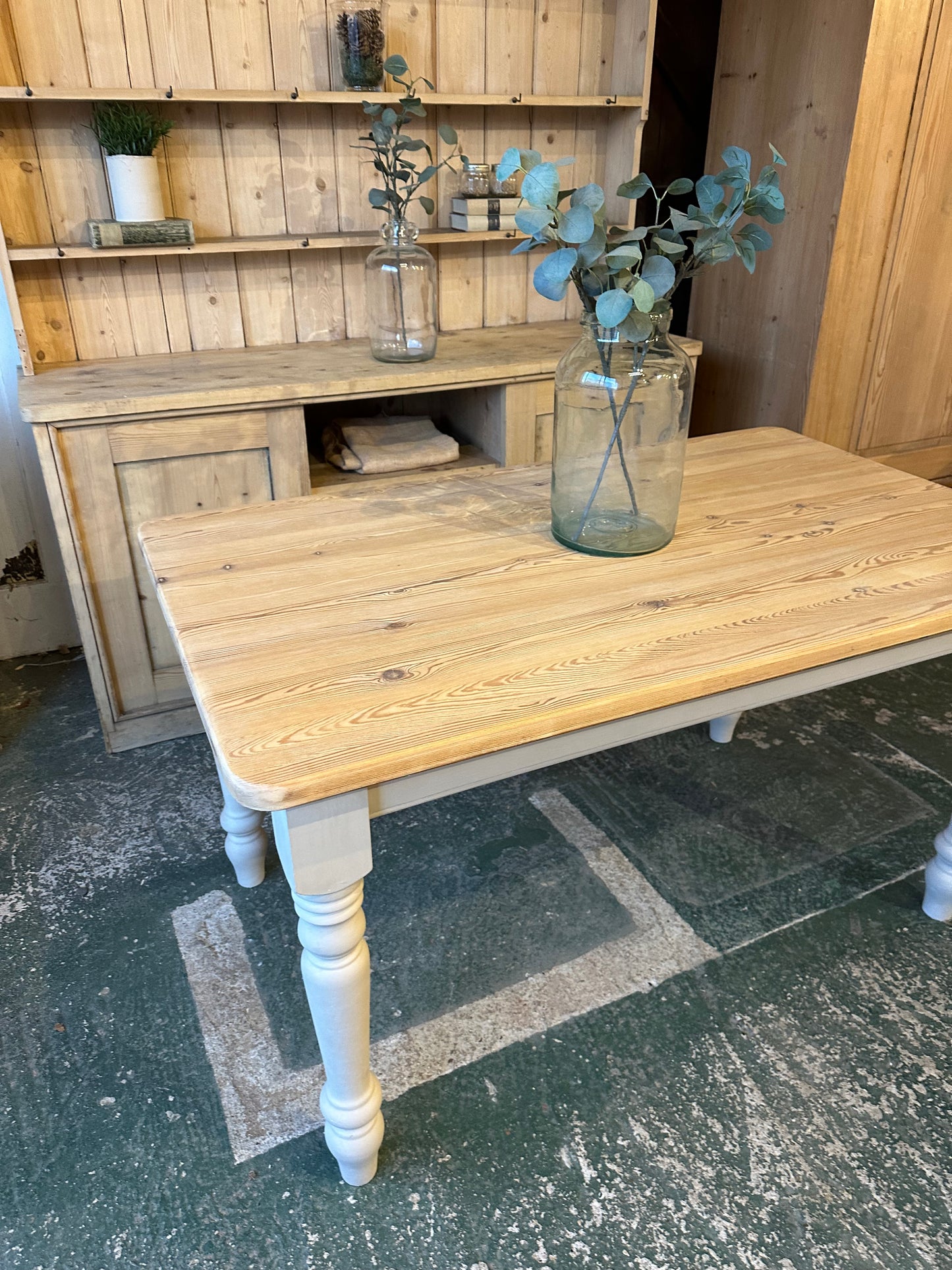 Rustic farmhouse table 6 seater