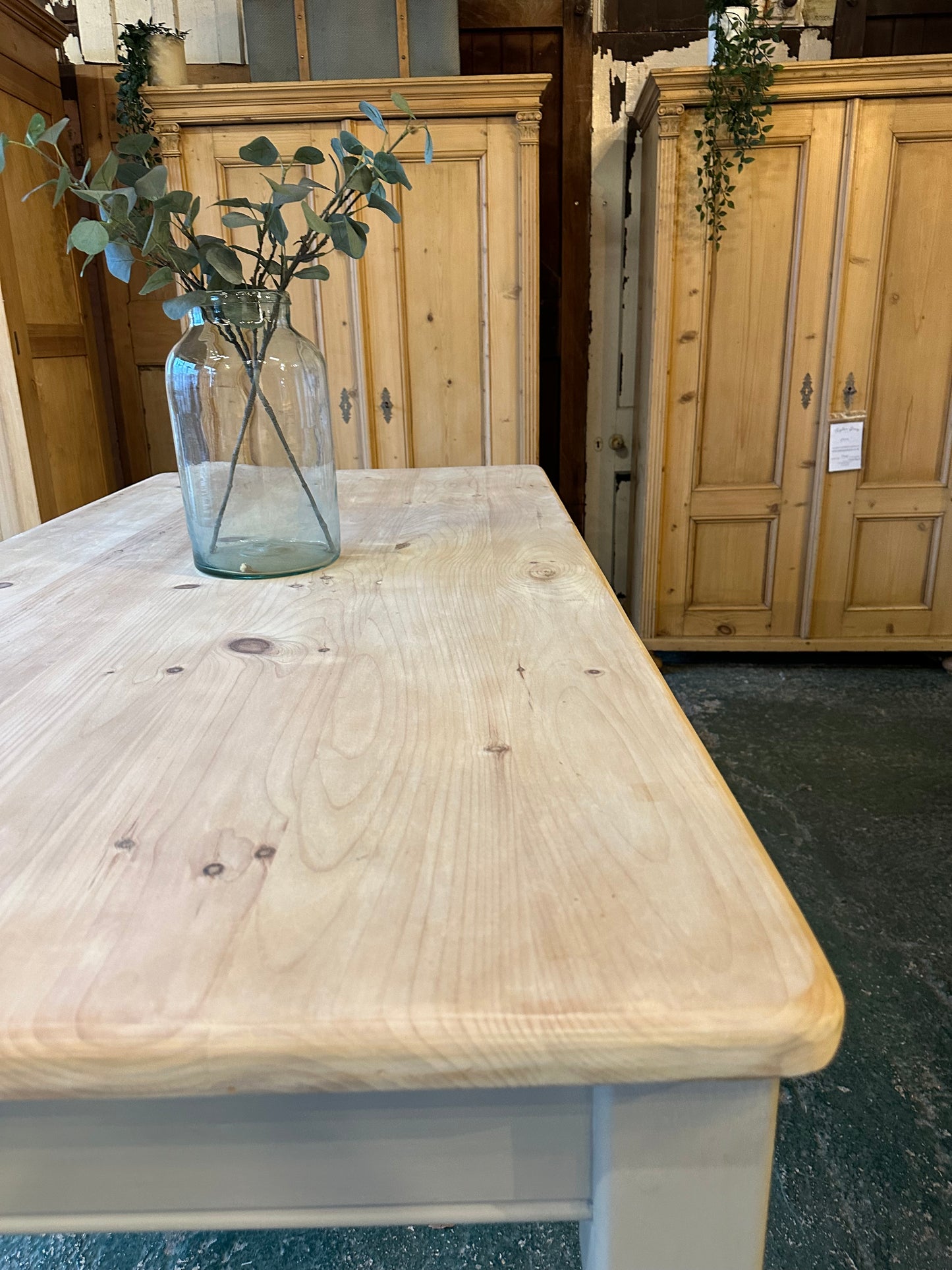 Rustic farmhouse table 8 seater