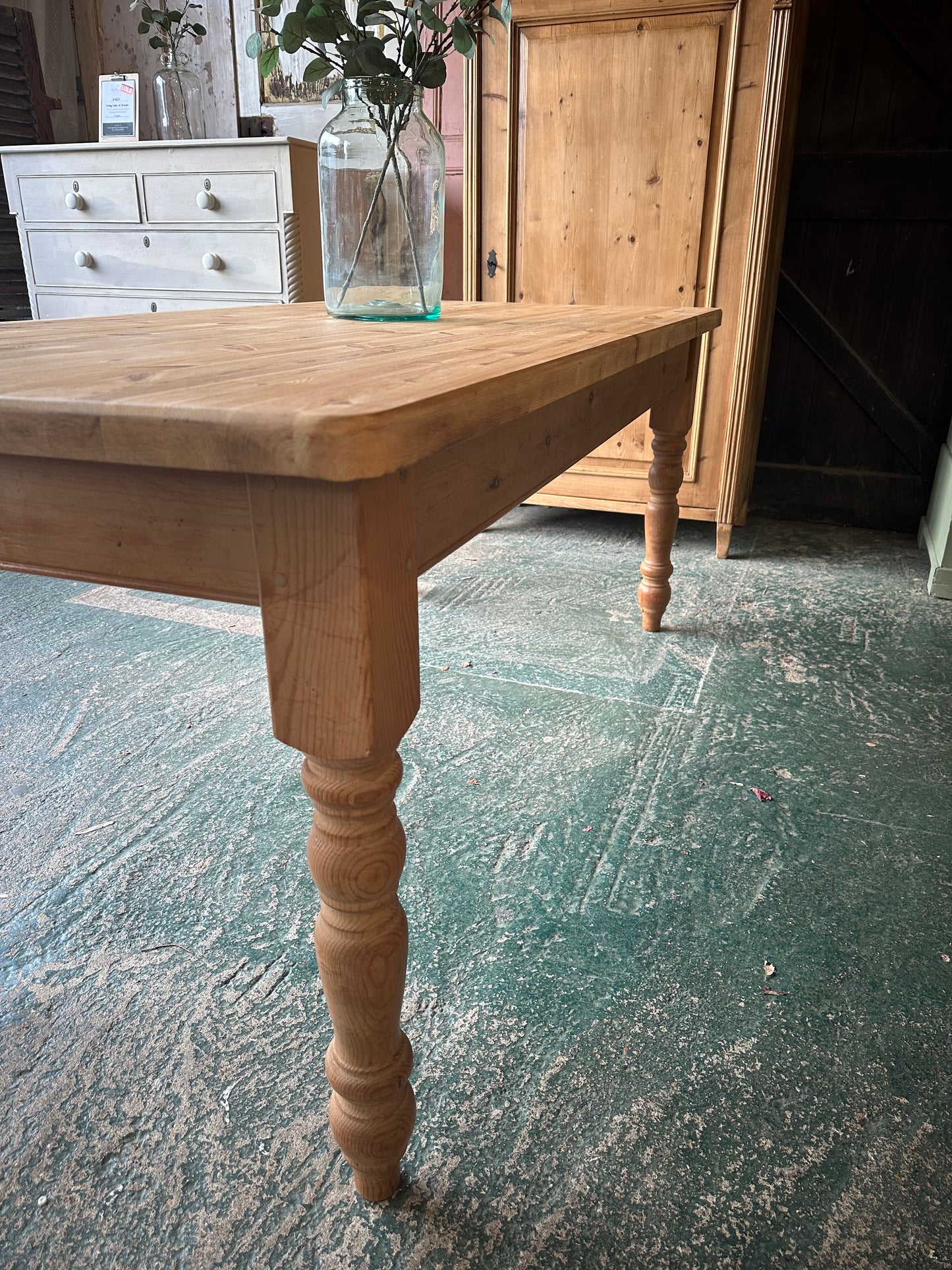 Farmhouse table 8 seater