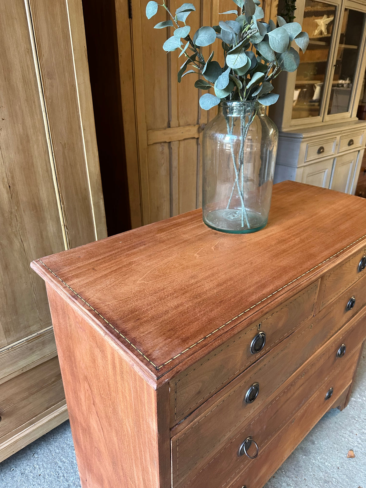 Vintage chest of drawers