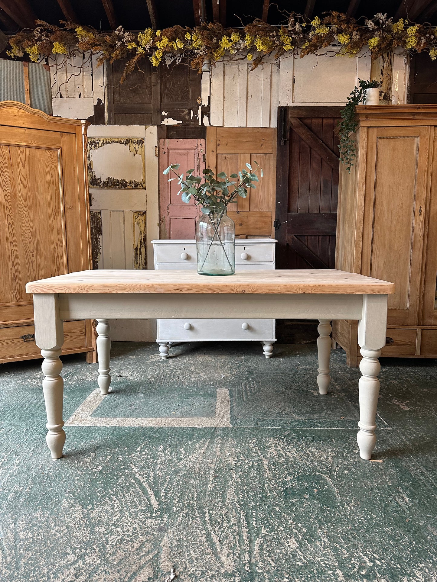 Rustic farmhouse table 6 seater