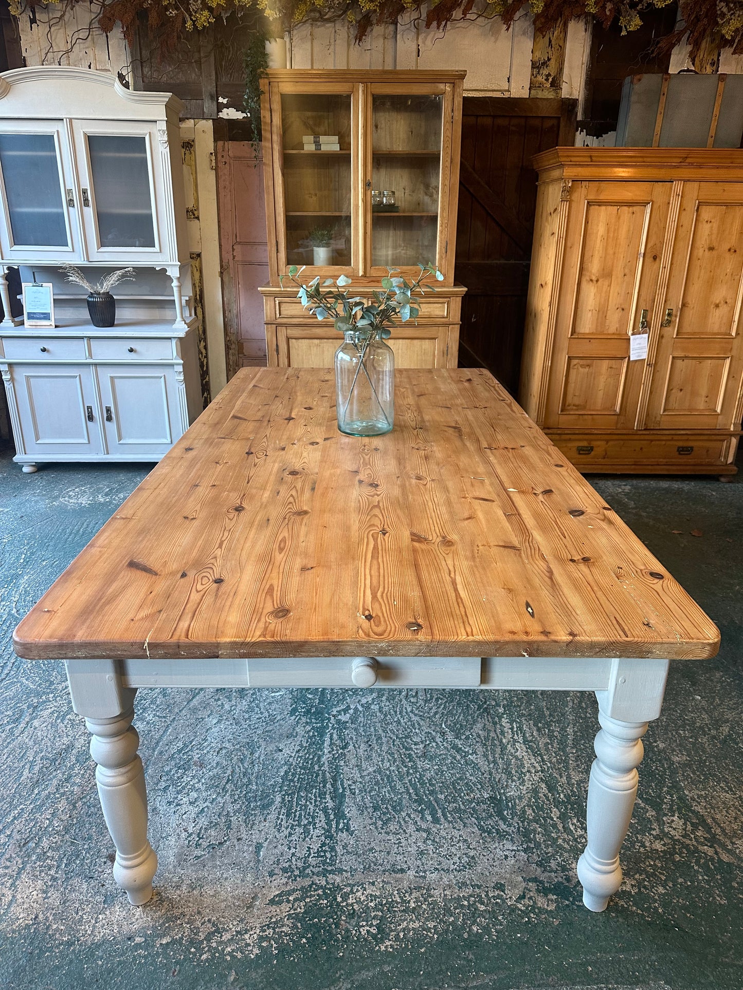 Farmhouse table 10 seater