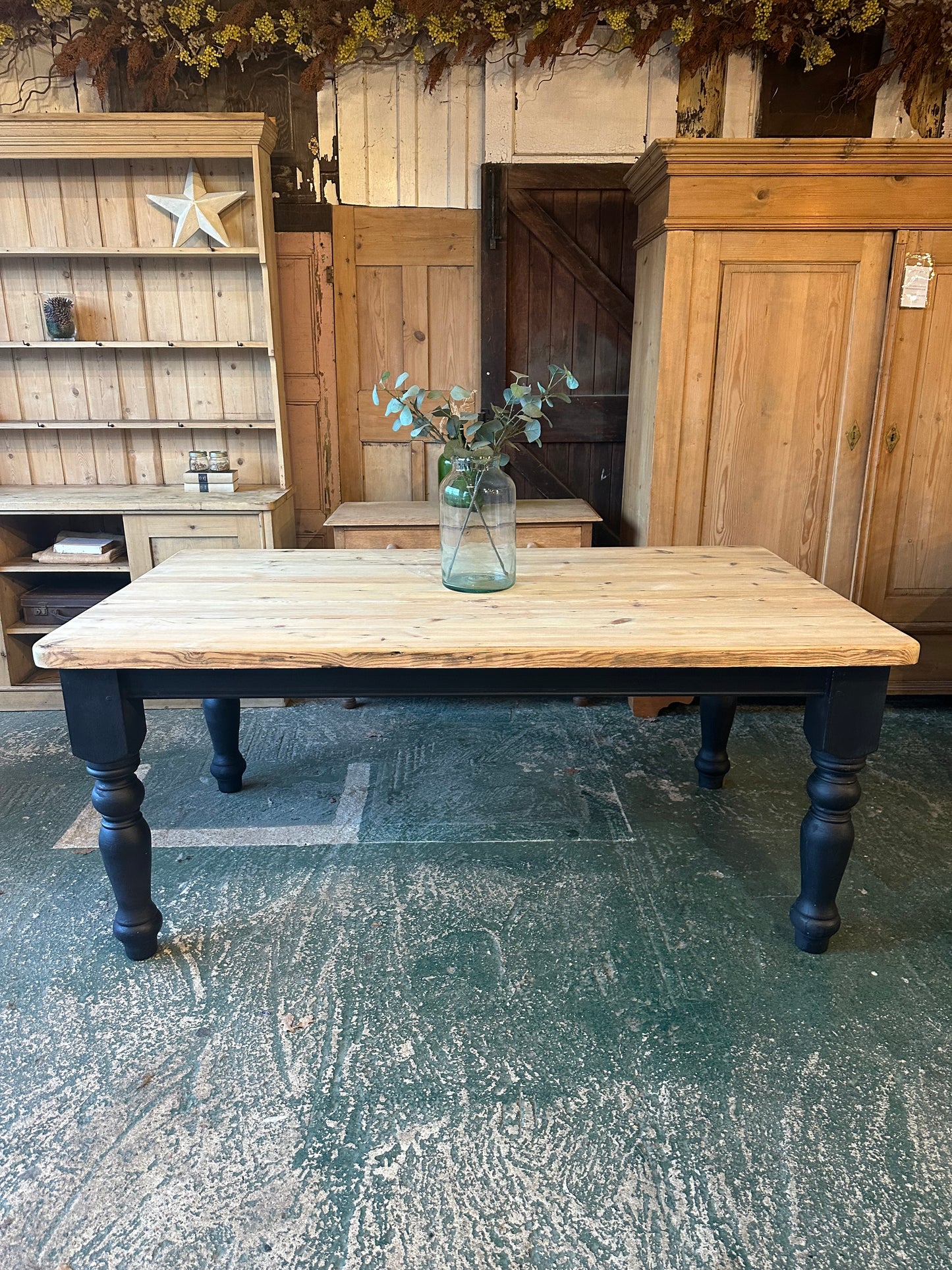 Rustic farmhouse table 8 seater