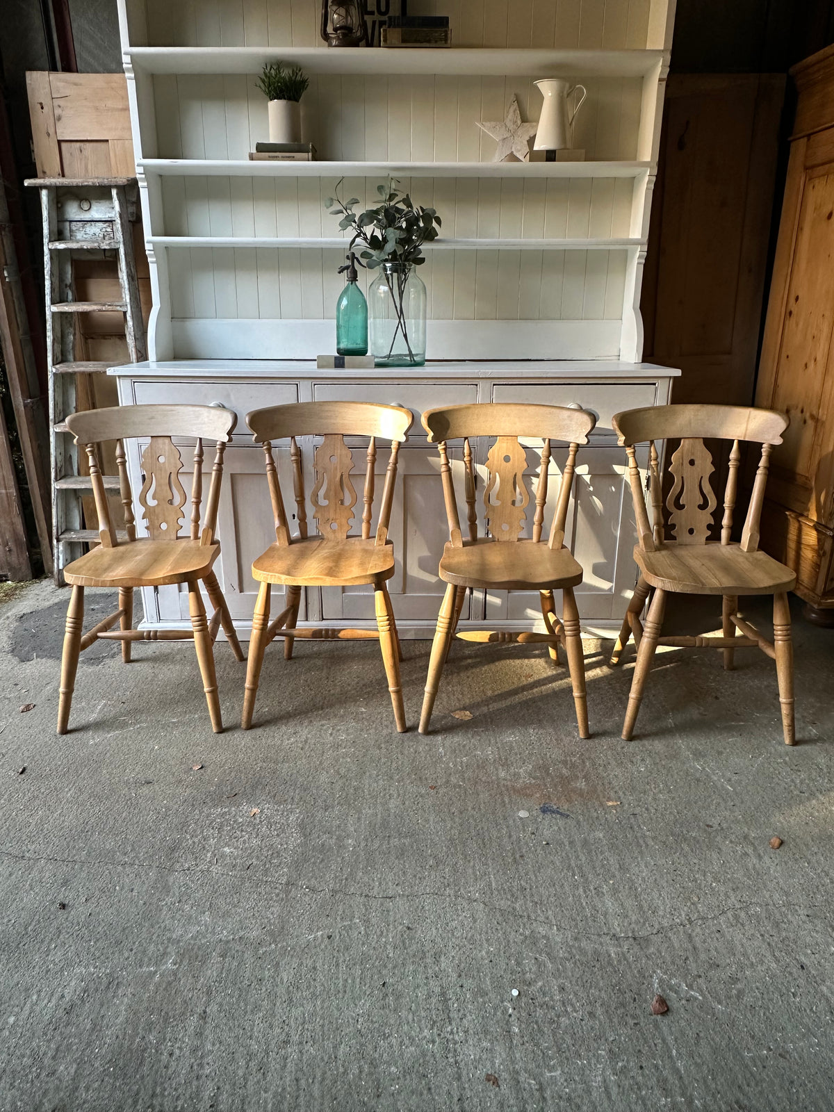 Farmhouse chairs set of 4