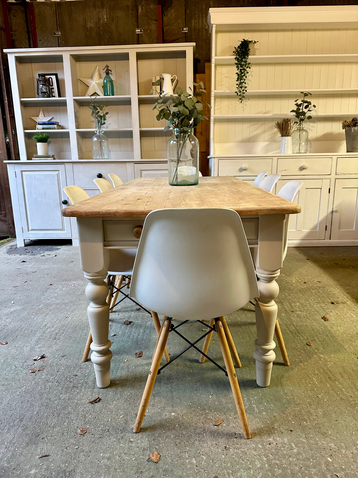 Farmhouse table 8 seater