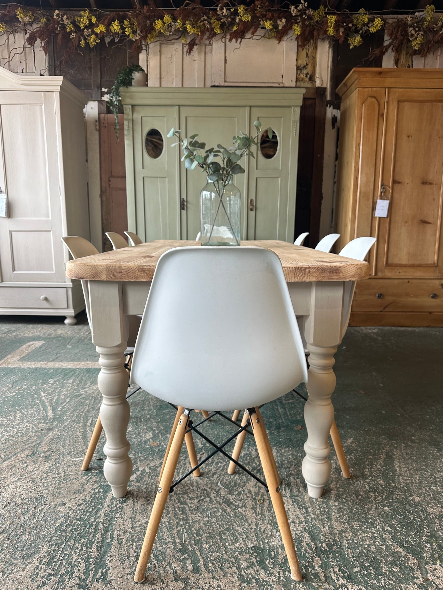 Farmhouse table 8 seater