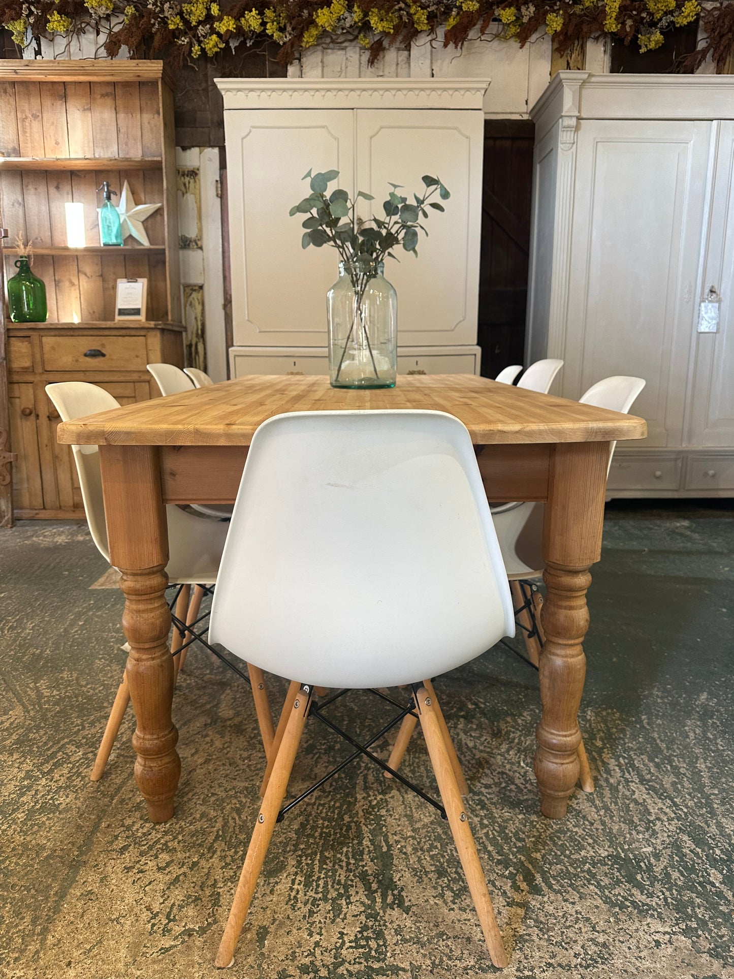 Farmhouse table 8 seater