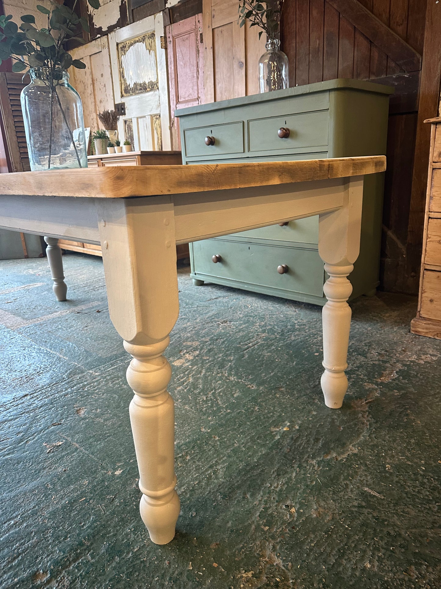 Rustic farmhouse table large 8 seater