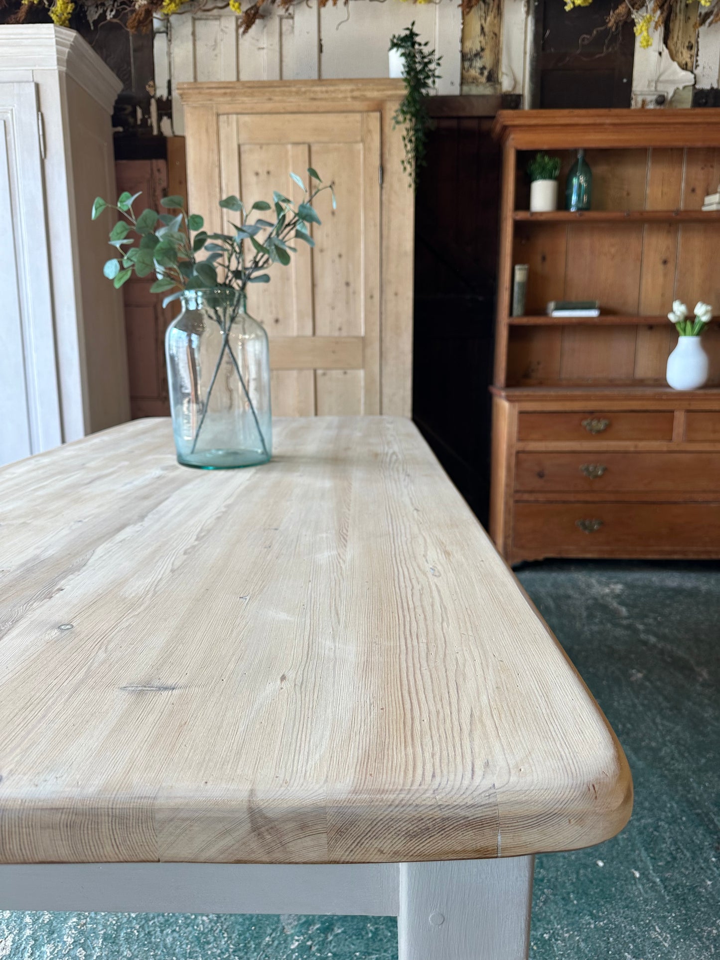 Rustic farmhouse table 8 seater