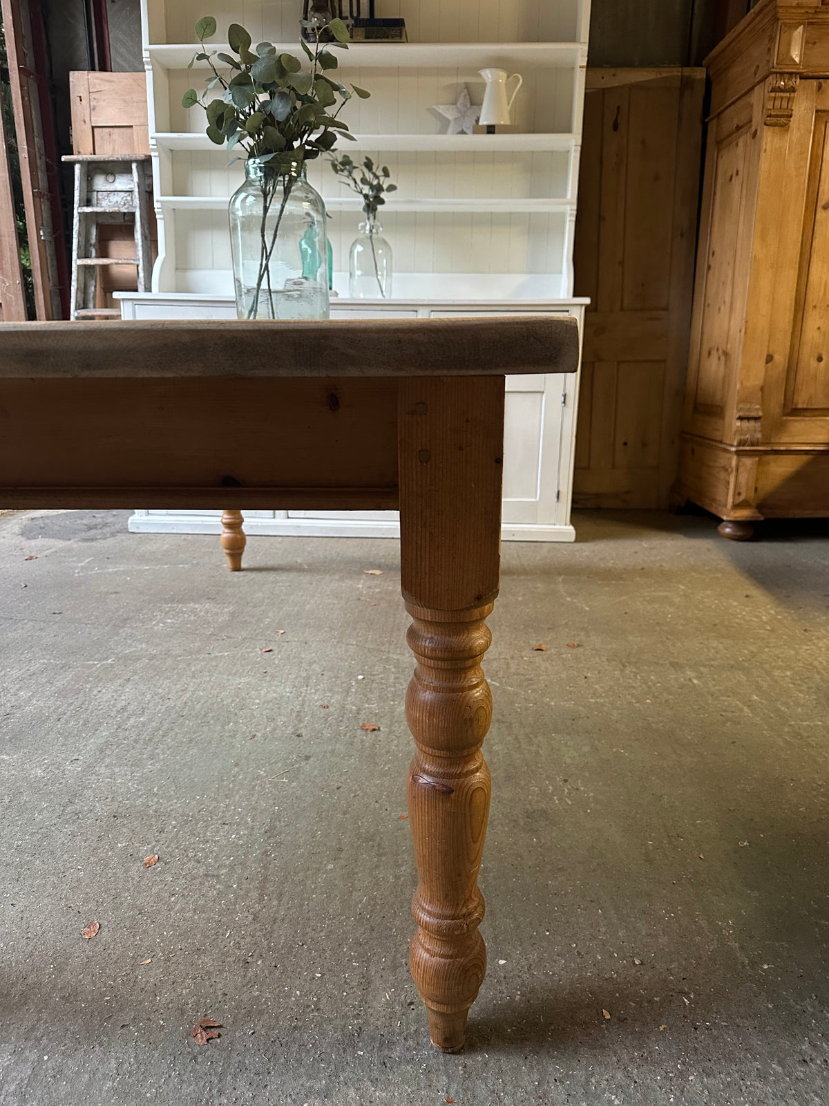 Farmhouse table large 8 seater