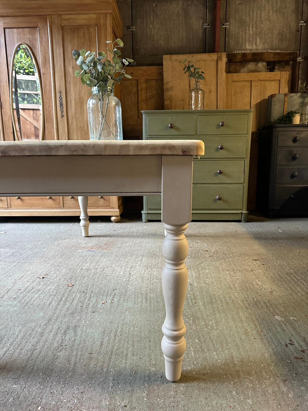 Farmhouse table 8 seater