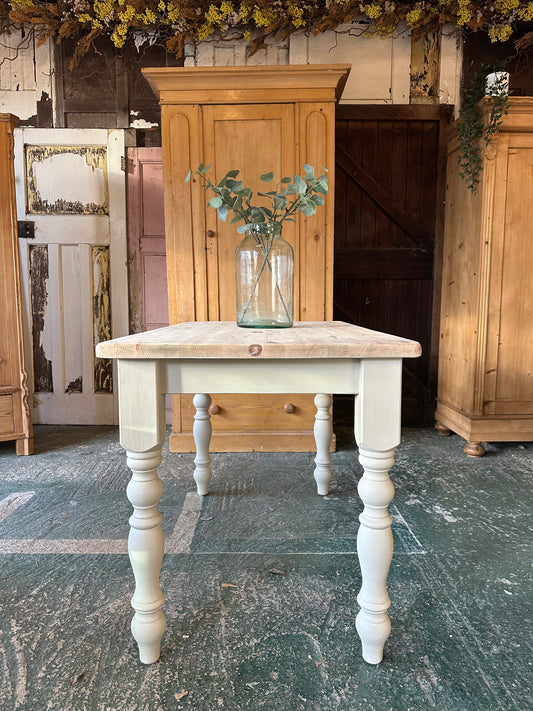 Rustic farmhouse table 4 seater