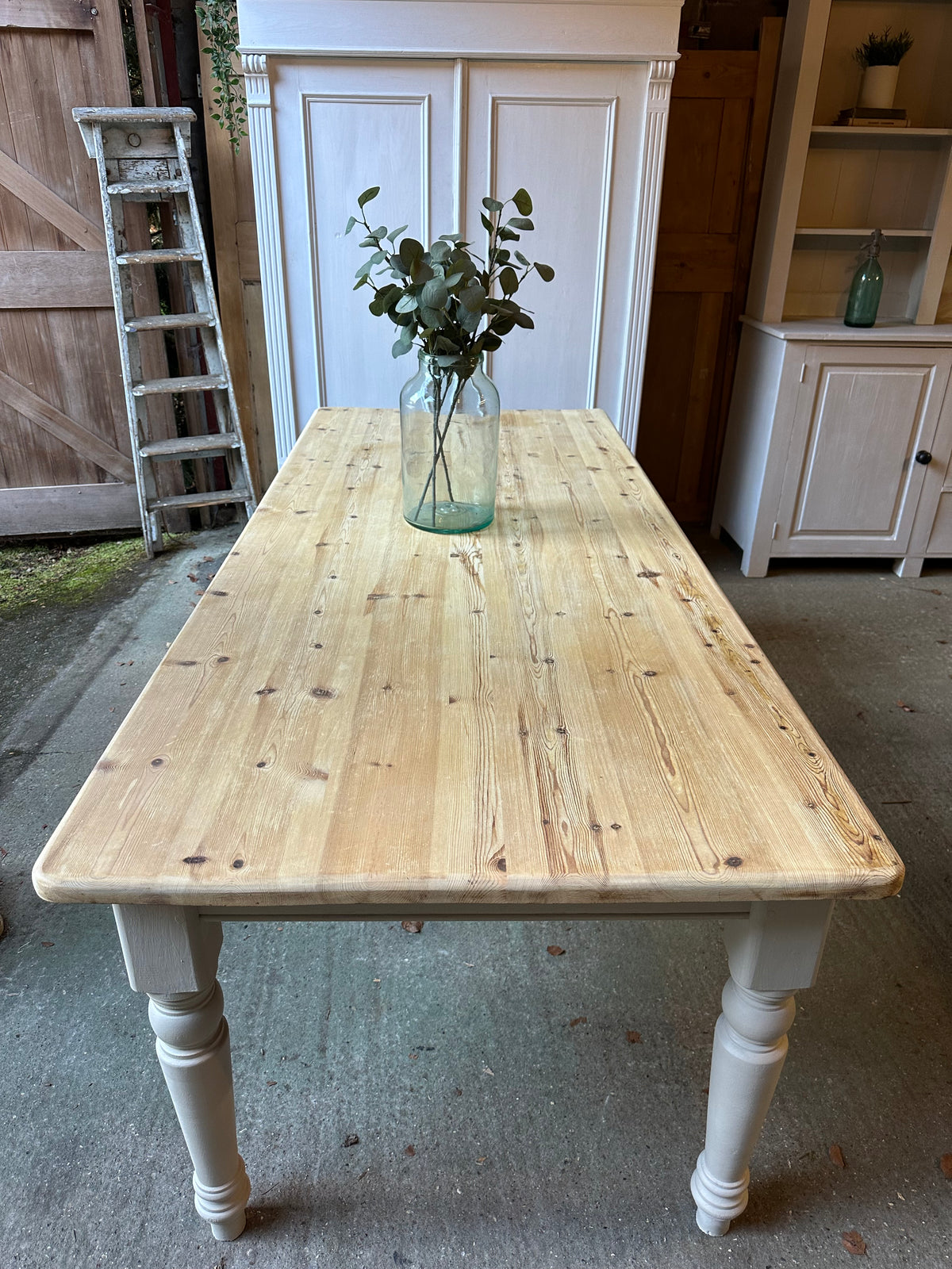 Farmhouse table large 8 seater