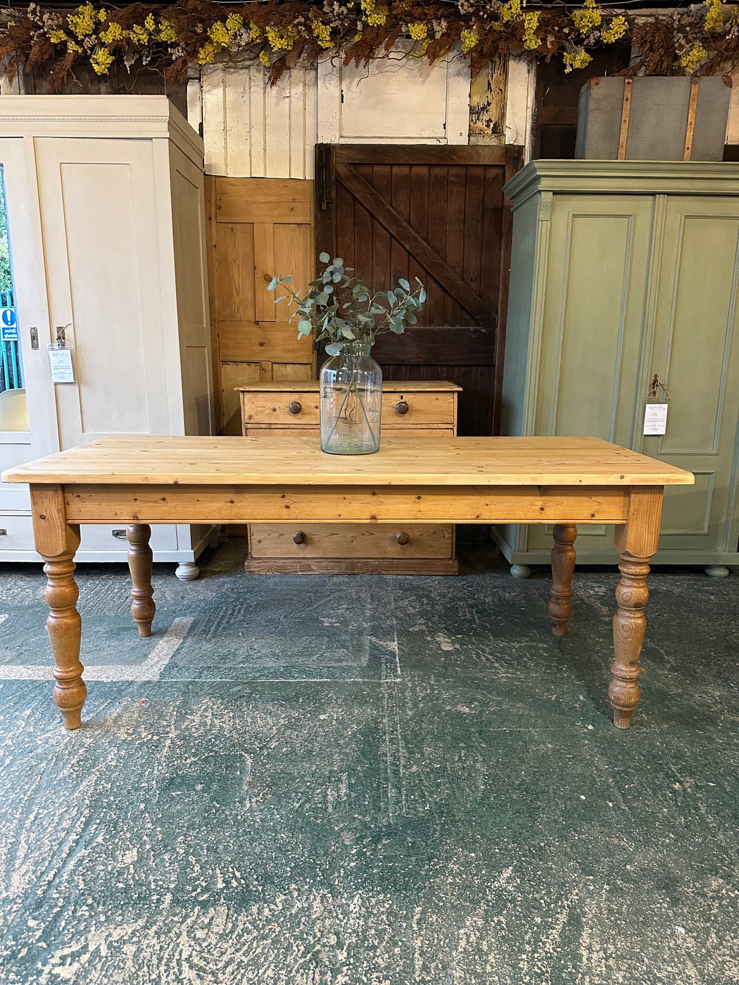 Rustic farmhouse table 8 seater