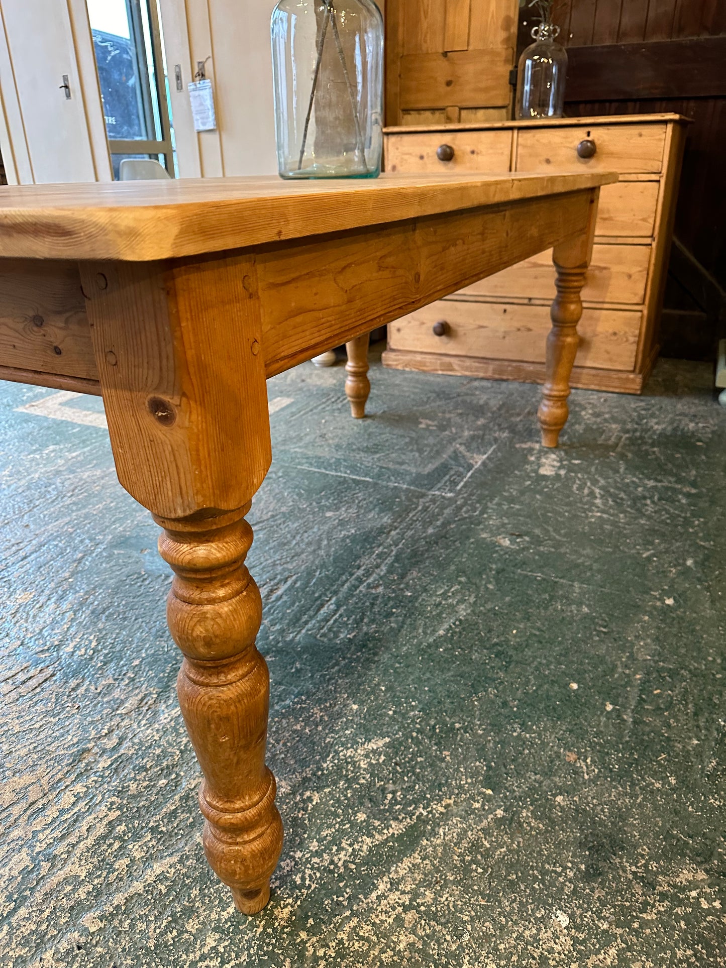 Rustic farmhouse table 8 seater