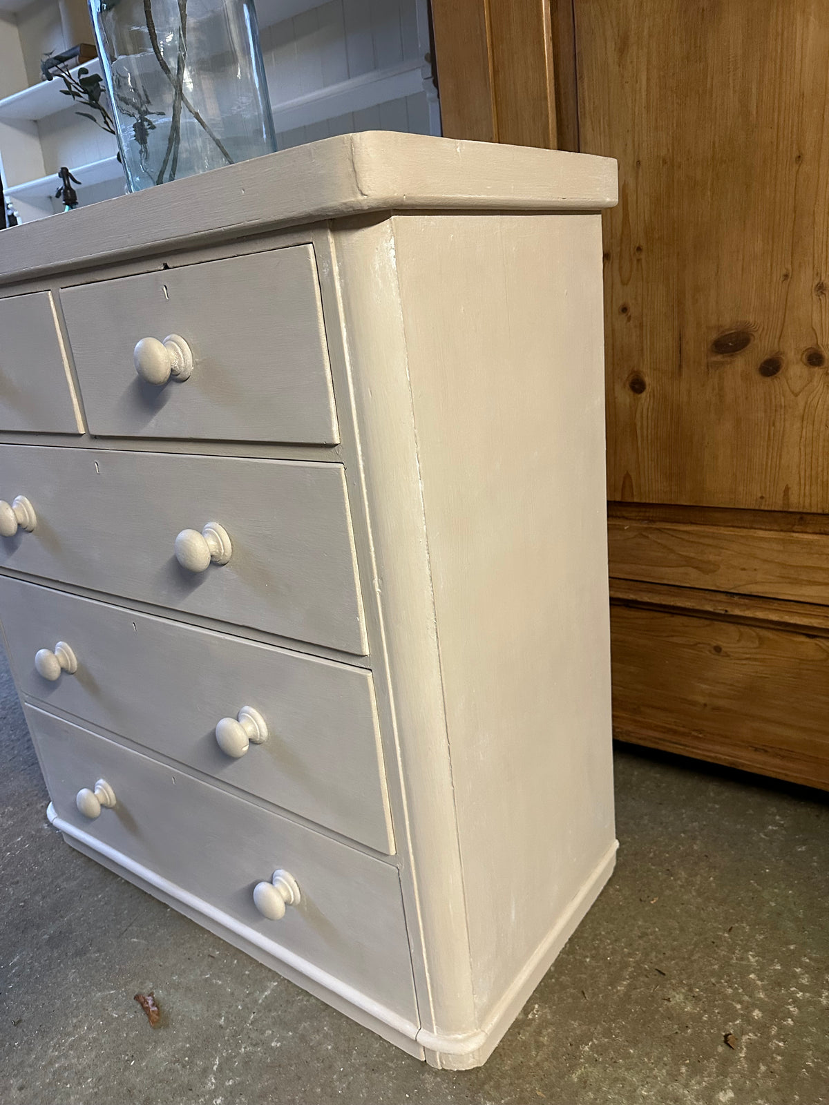 Vintage chest of drawers