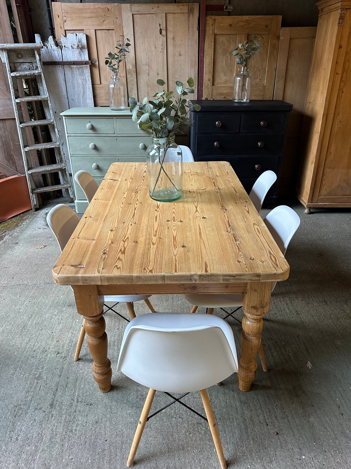 Farmhouse table 6 seater