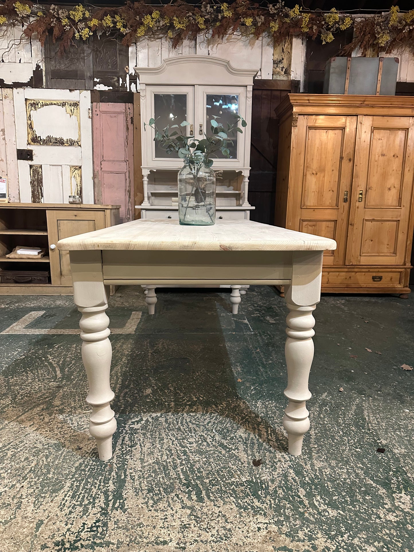 Farmhouse table 8 seater