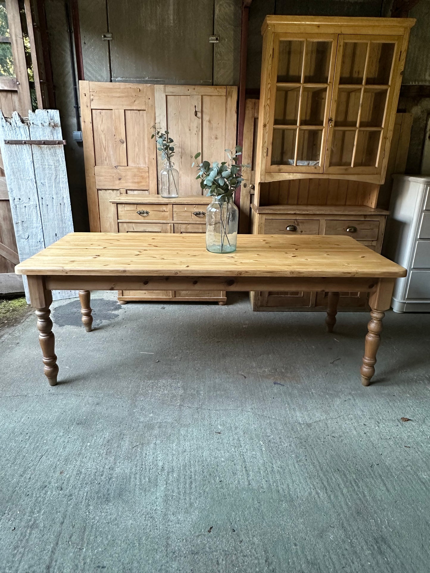 Farmhouse table large 8 seater