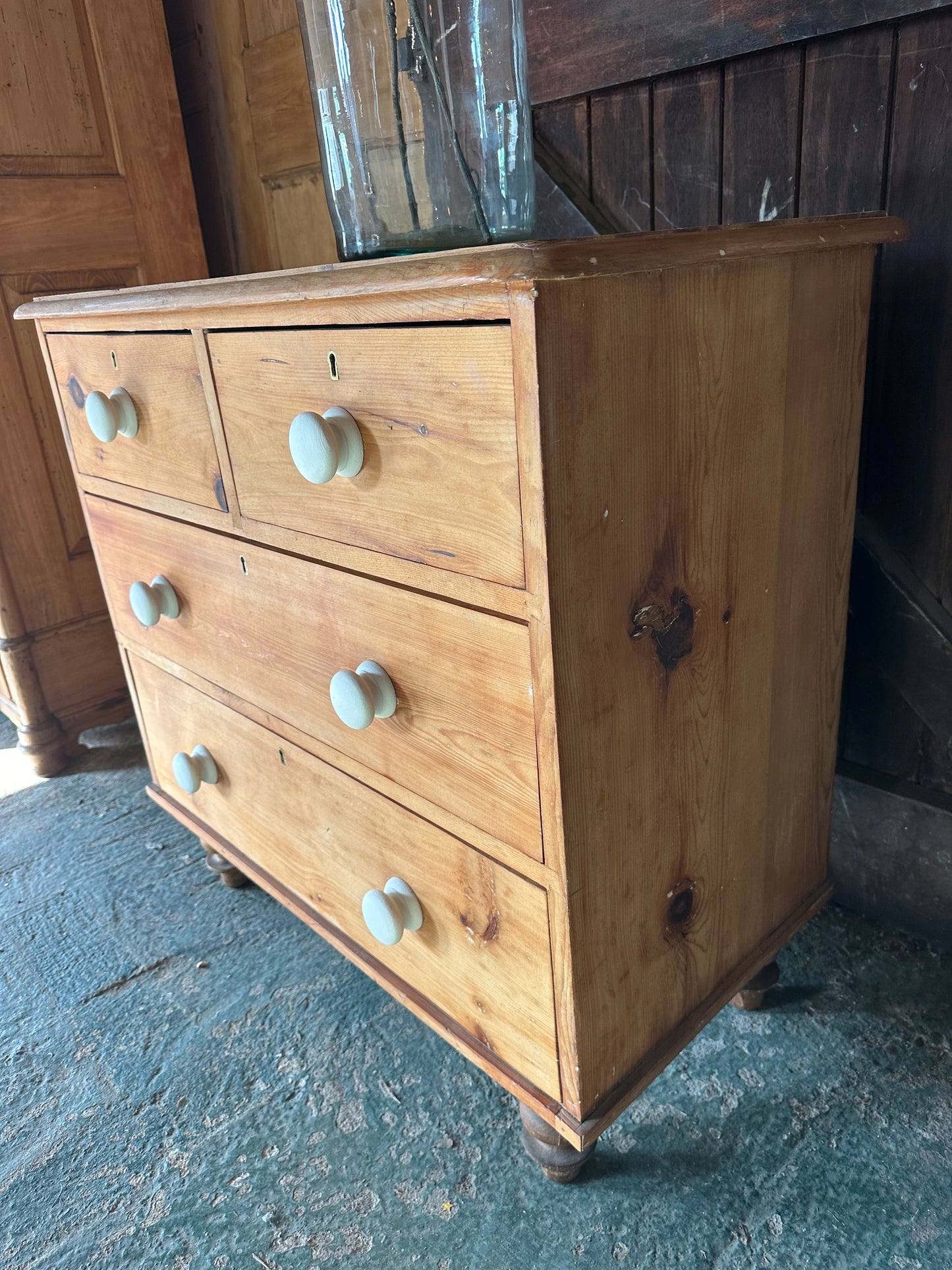 Rustic vintage chest of drawers