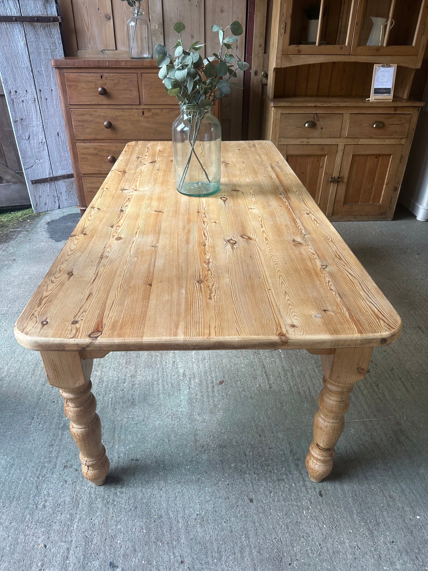 Farmhouse table 8 seater