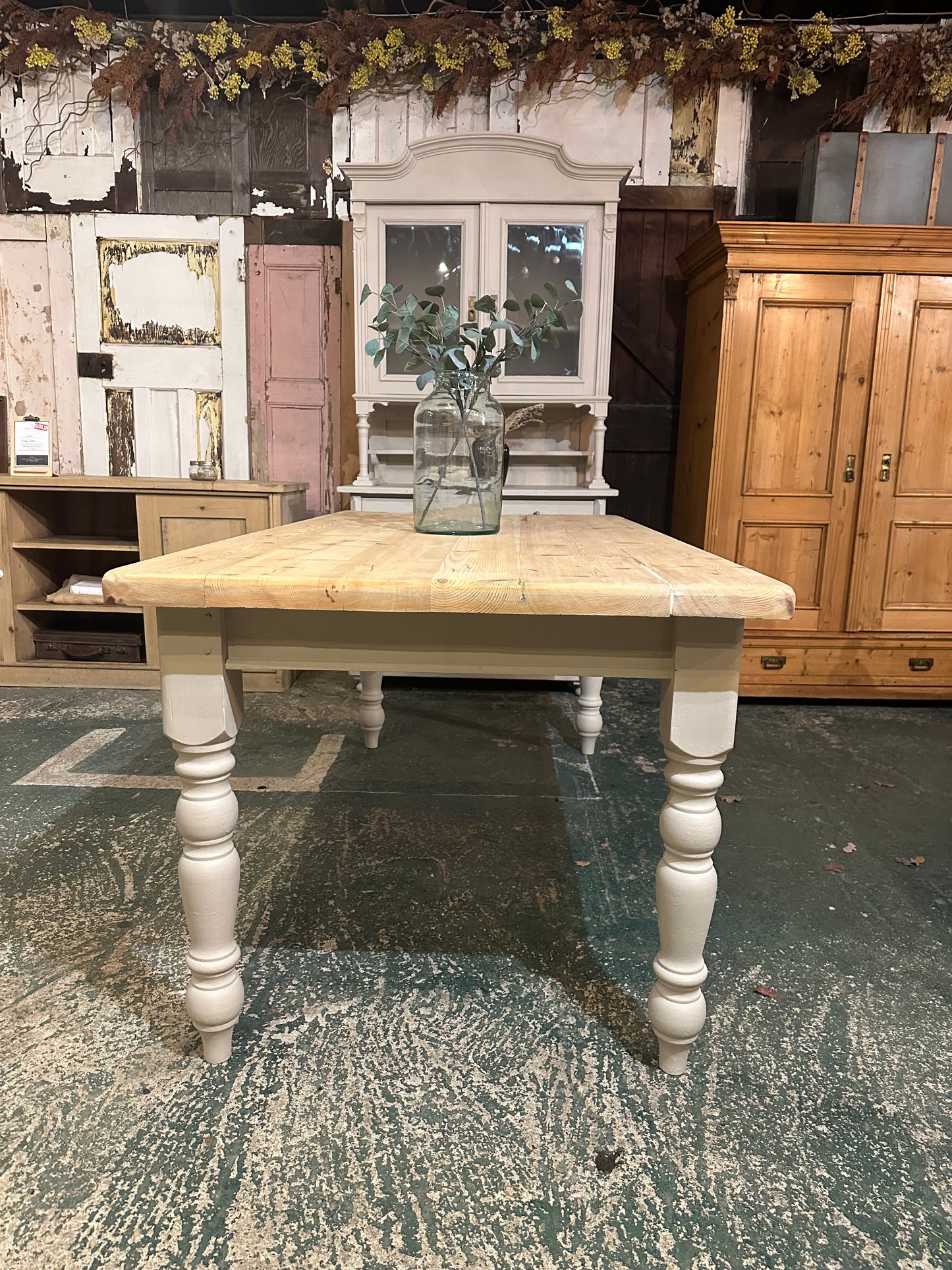 Farmhouse table 8 seater