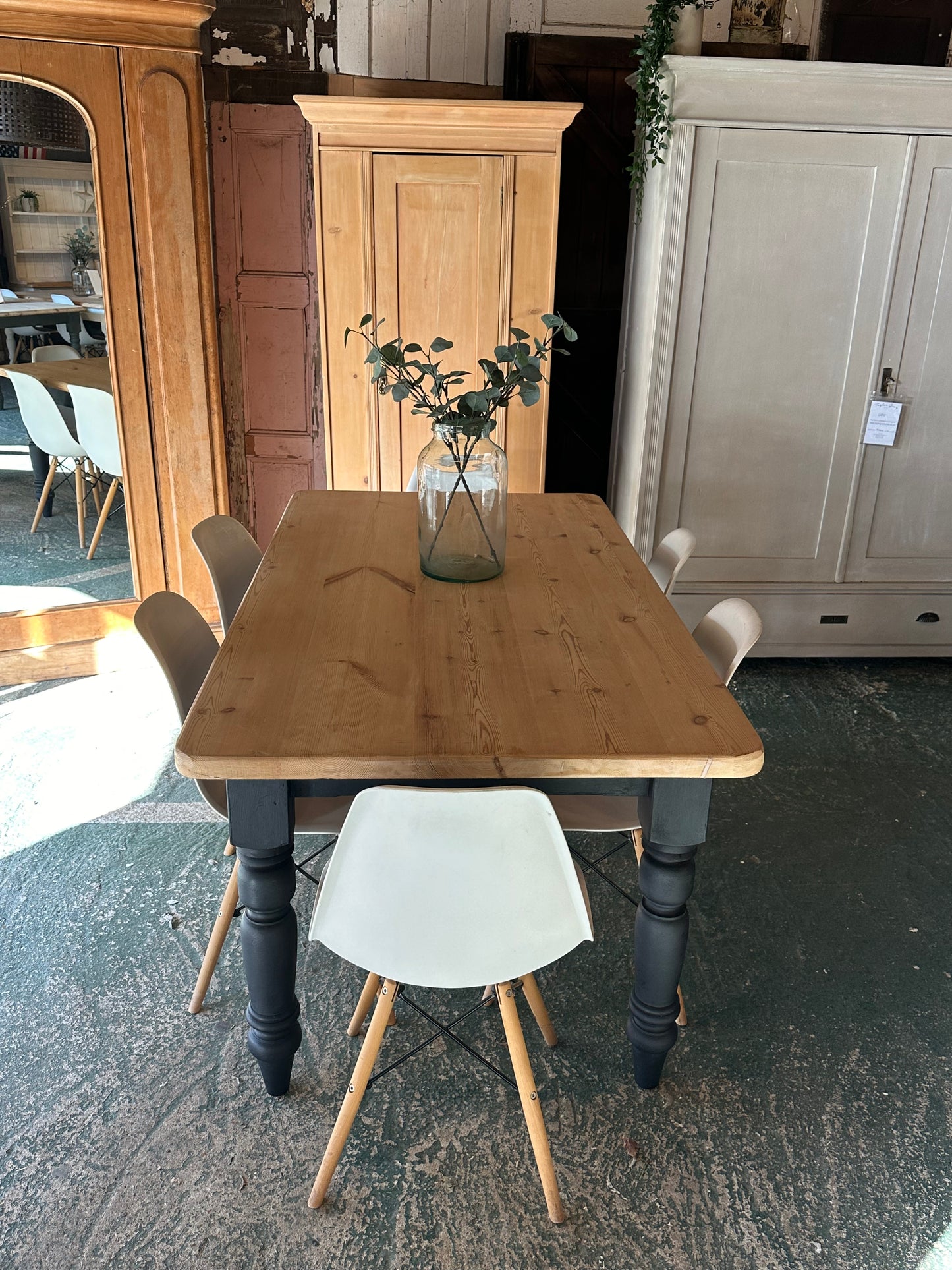 Rustic farmhouse table large 6 seater