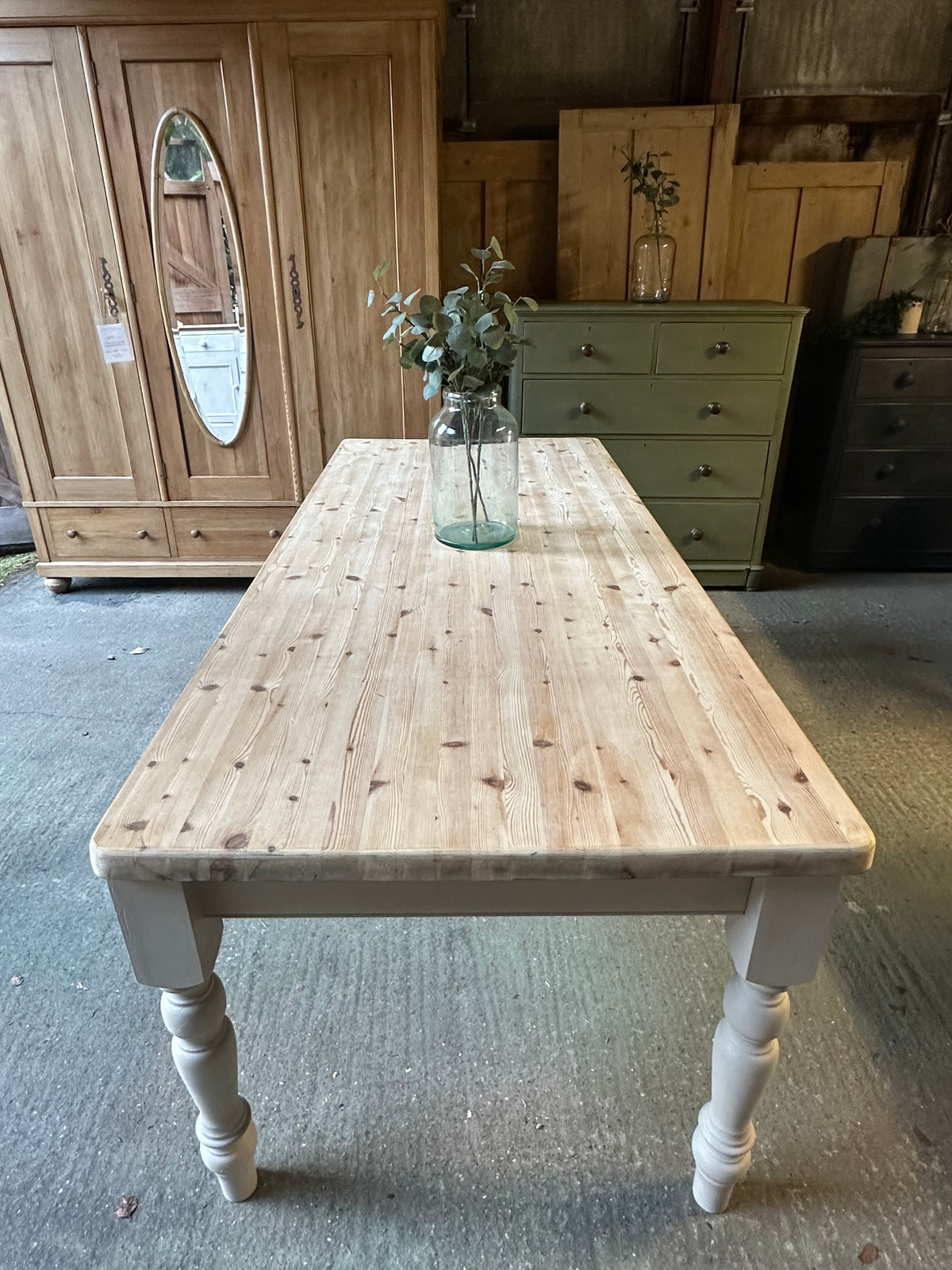 Farmhouse table large 8 seater