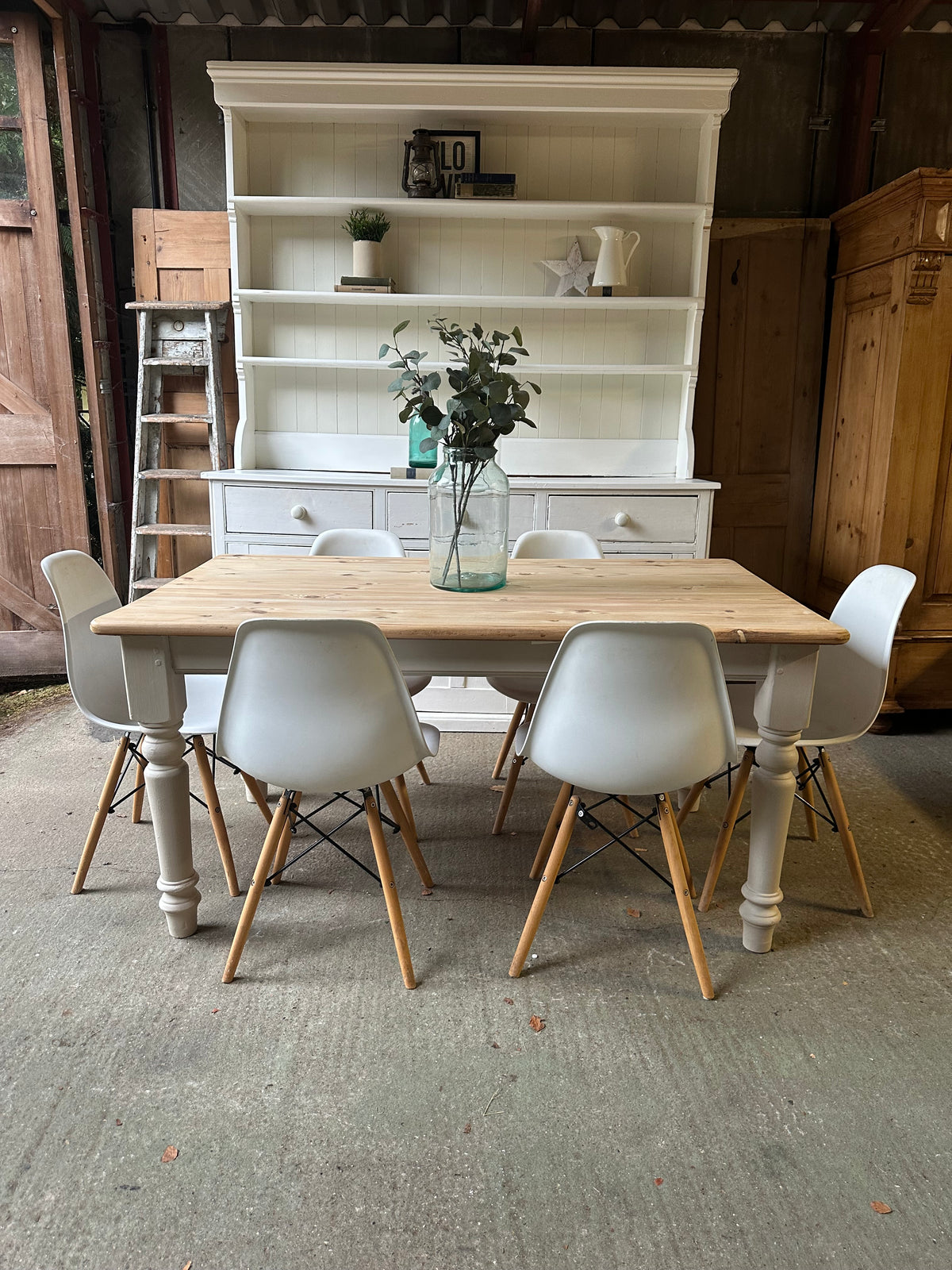 Farmhouse table 6 seater