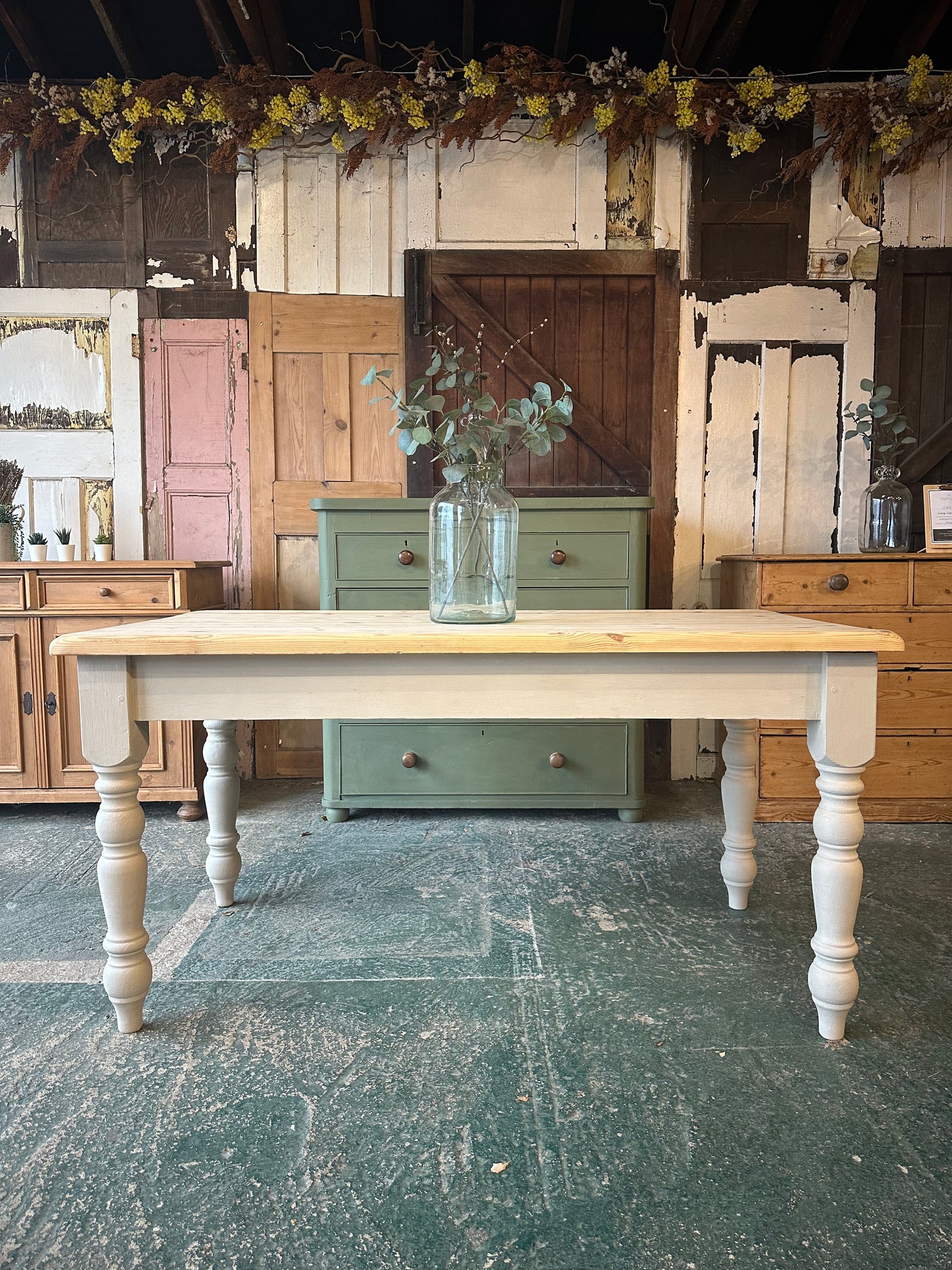 Rustic farmhouse table 6 seater
