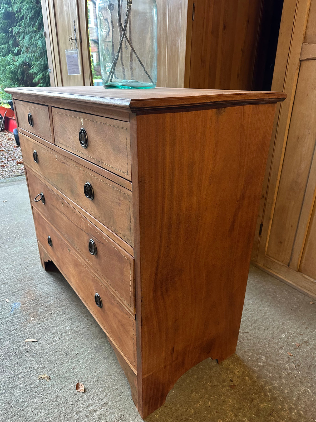 Vintage chest of drawers