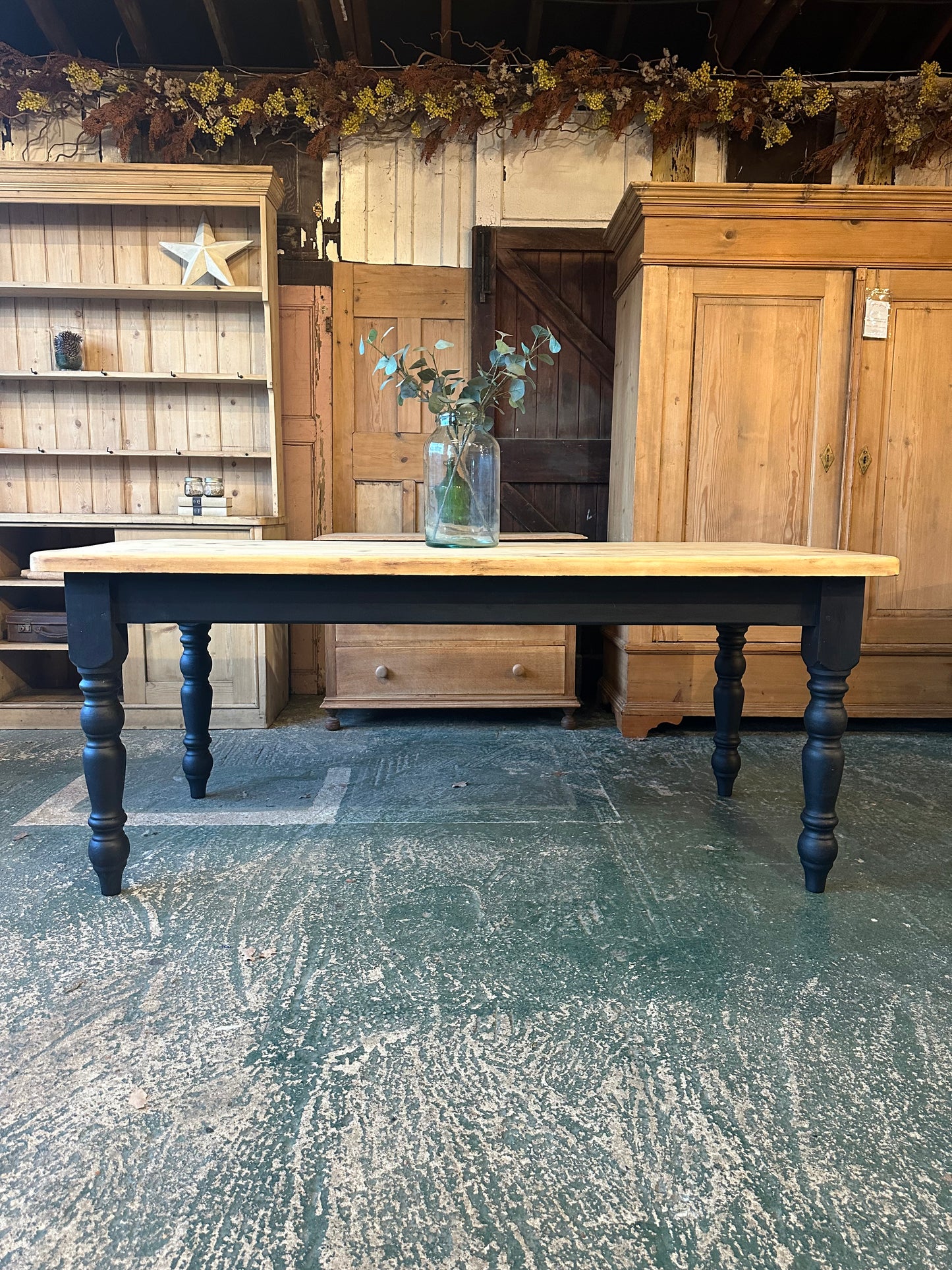 Rustic farmhouse table 8 seater