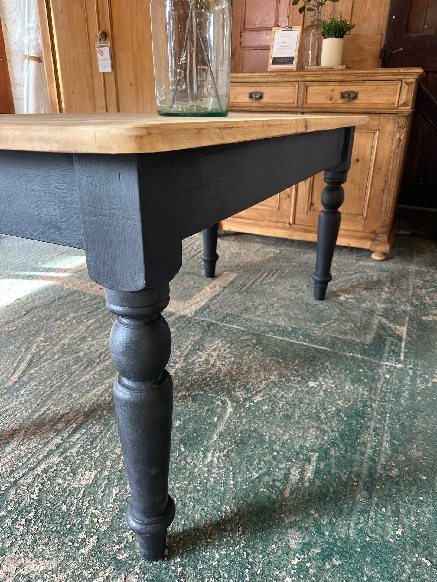 Rustic farmhouse table 6 seater