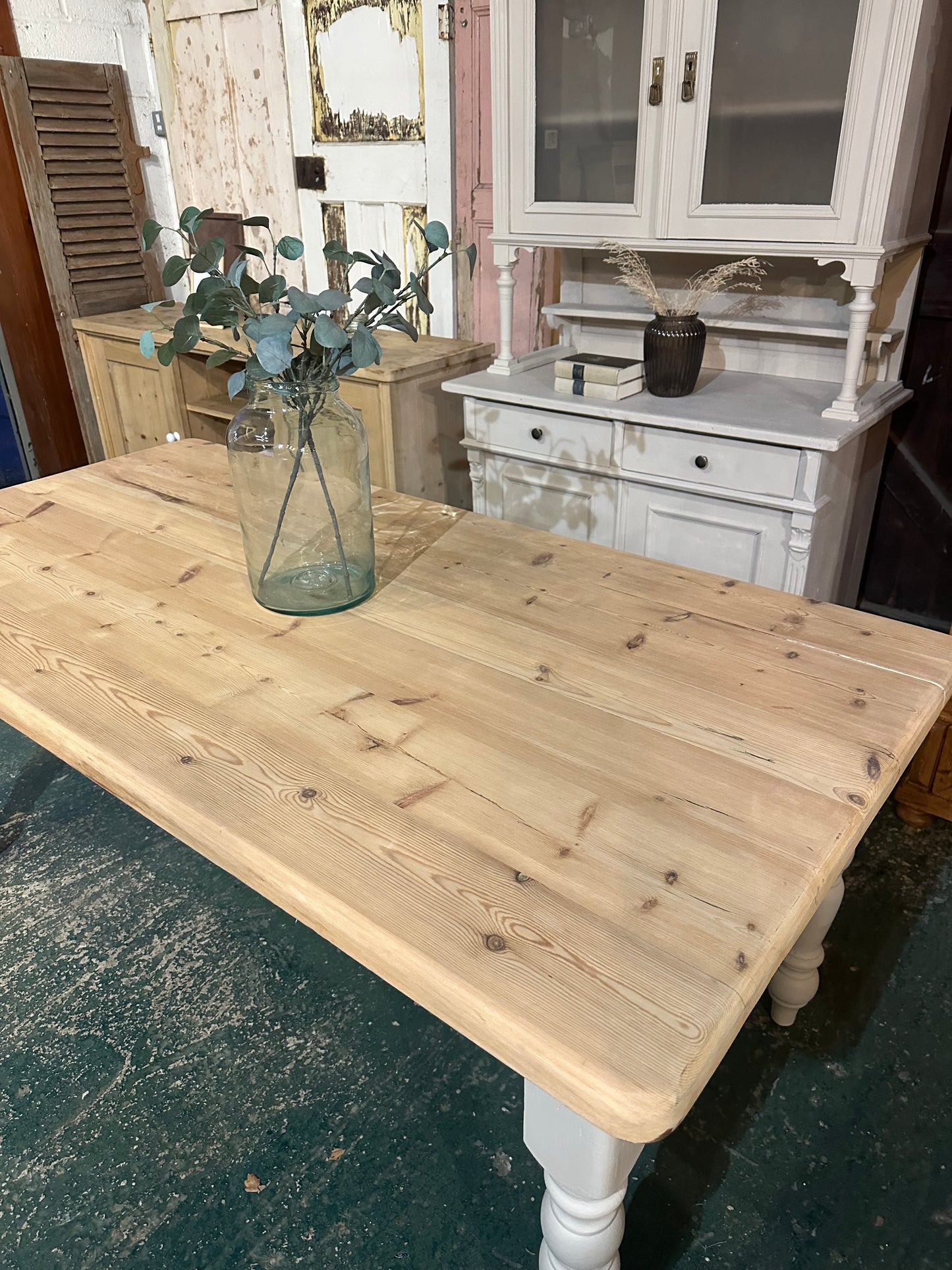 Farmhouse table 8 seater