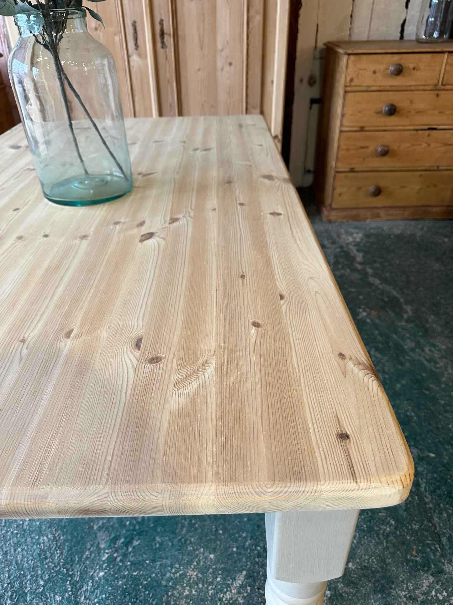 Rustic farmhouse table 6 seater