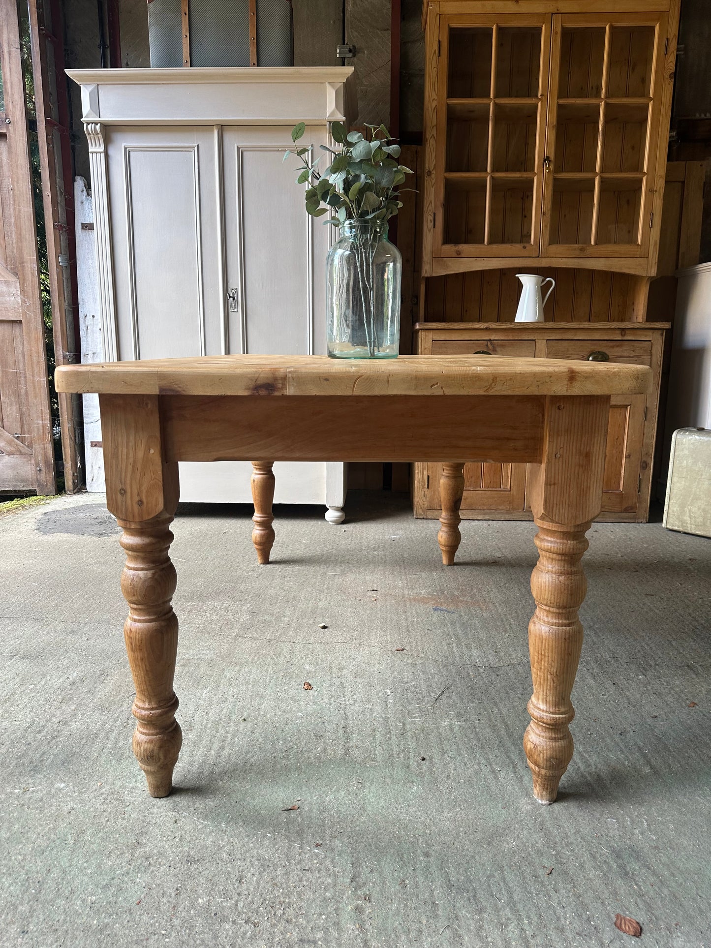 Farmhouse table 6 seater