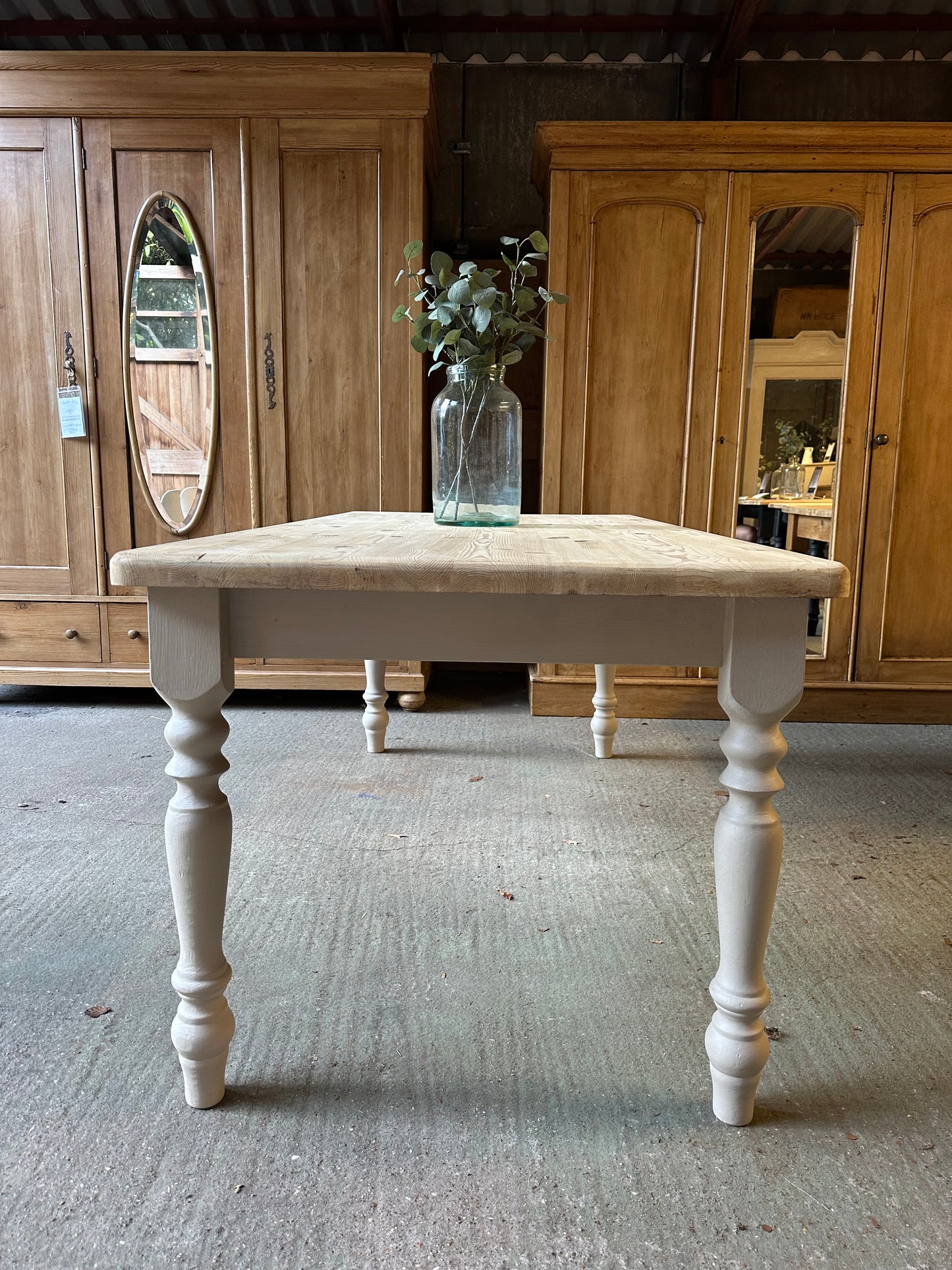Farmhouse table 8 seater