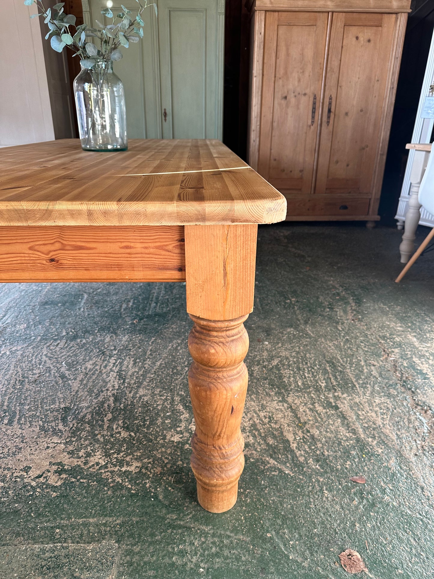 Rustic farmhouse table 10 seater