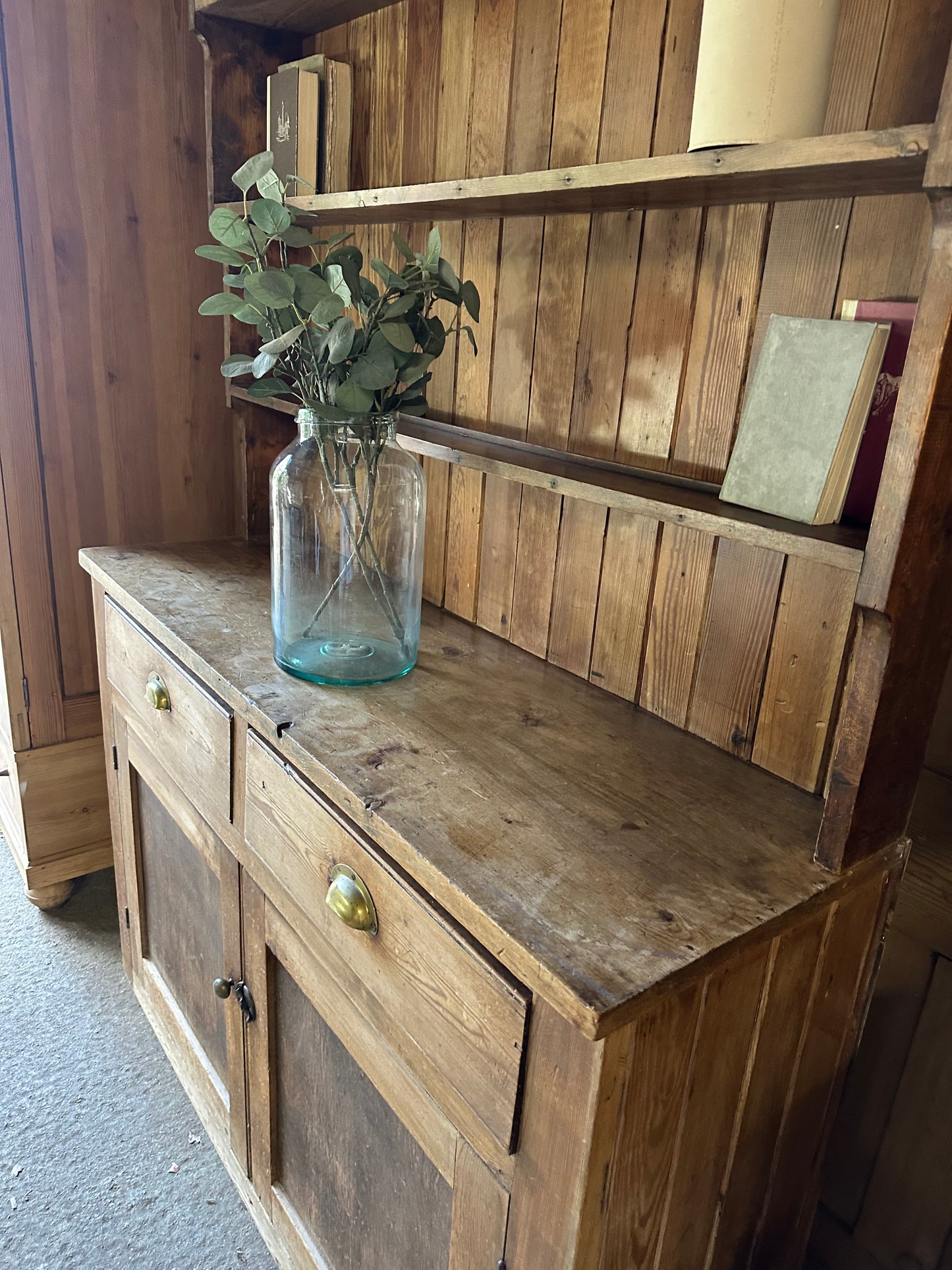 Vintage dresser