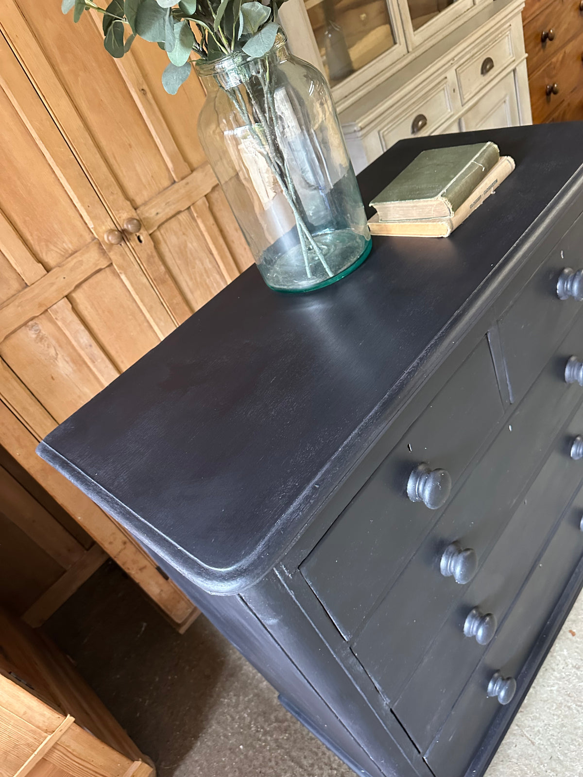 Vintage chest of drawers