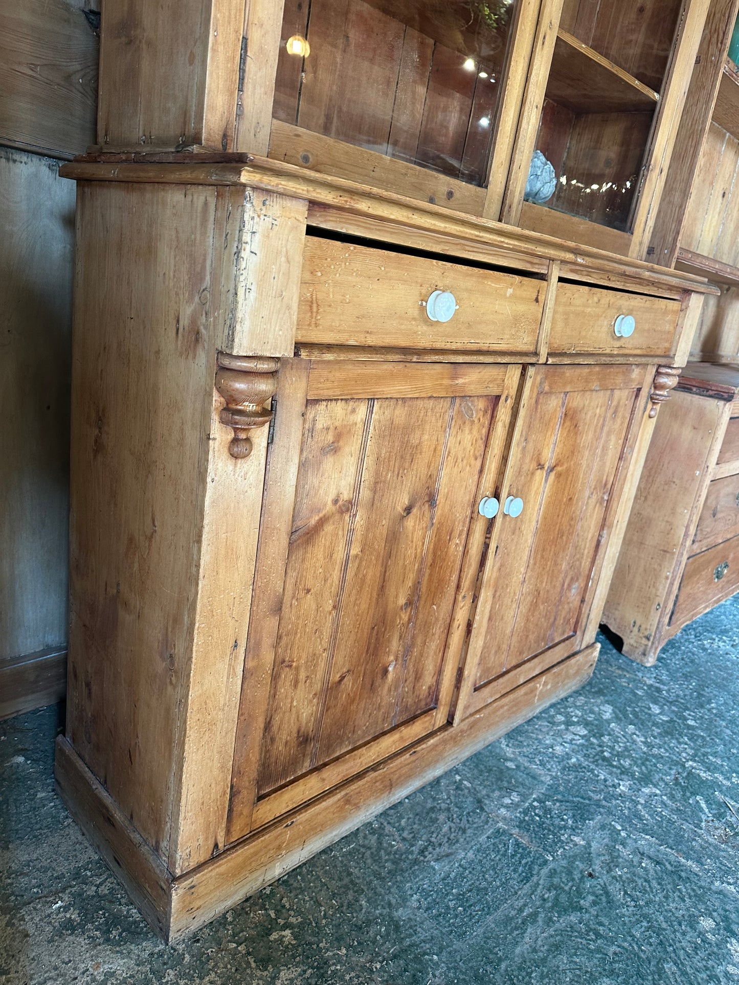 Vintage dresser