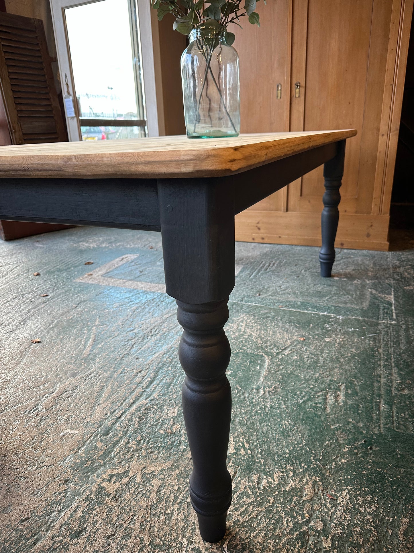 Rustic farmhouse table 8 seater