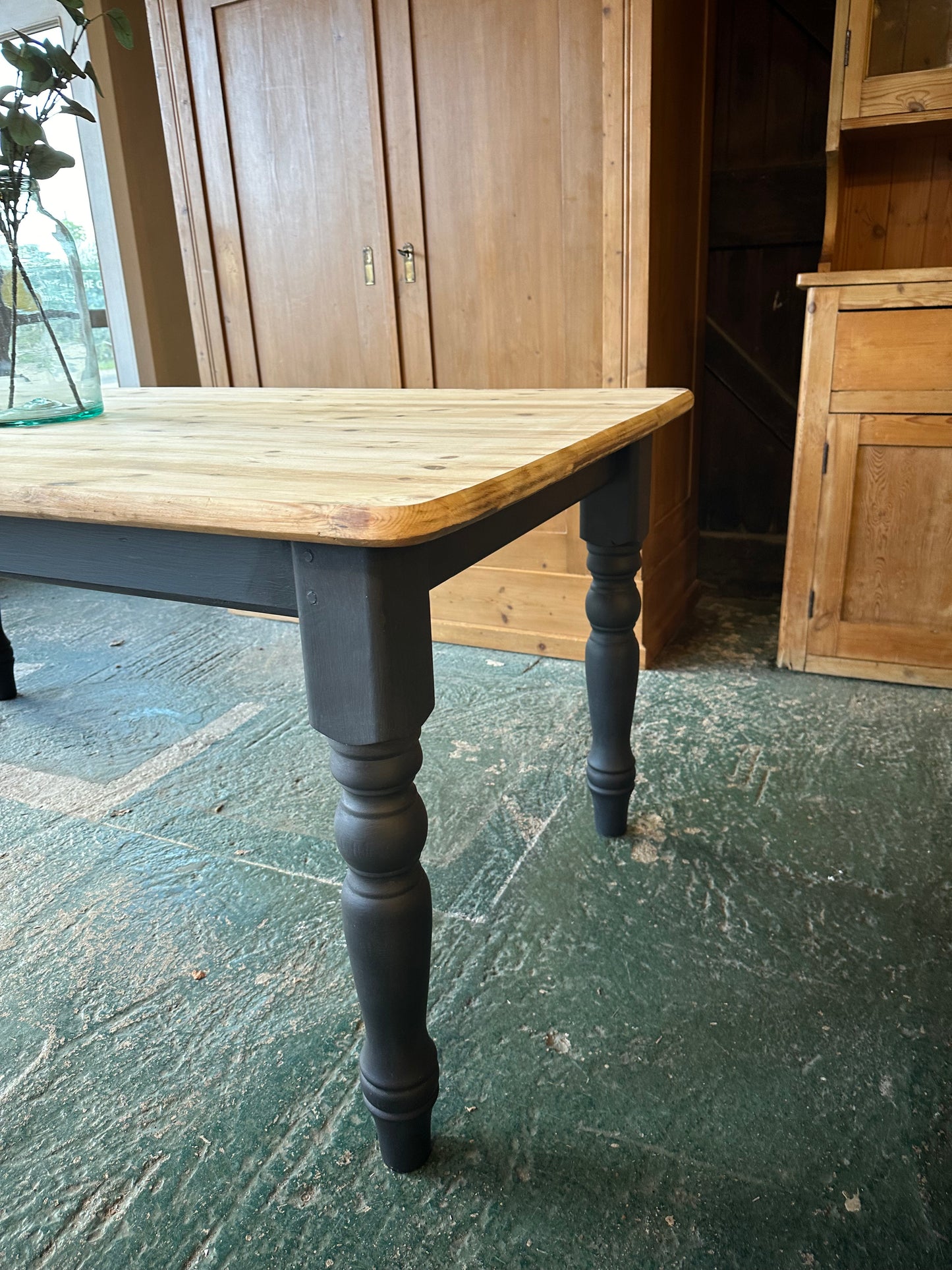 Rustic farmhouse table 8 seater