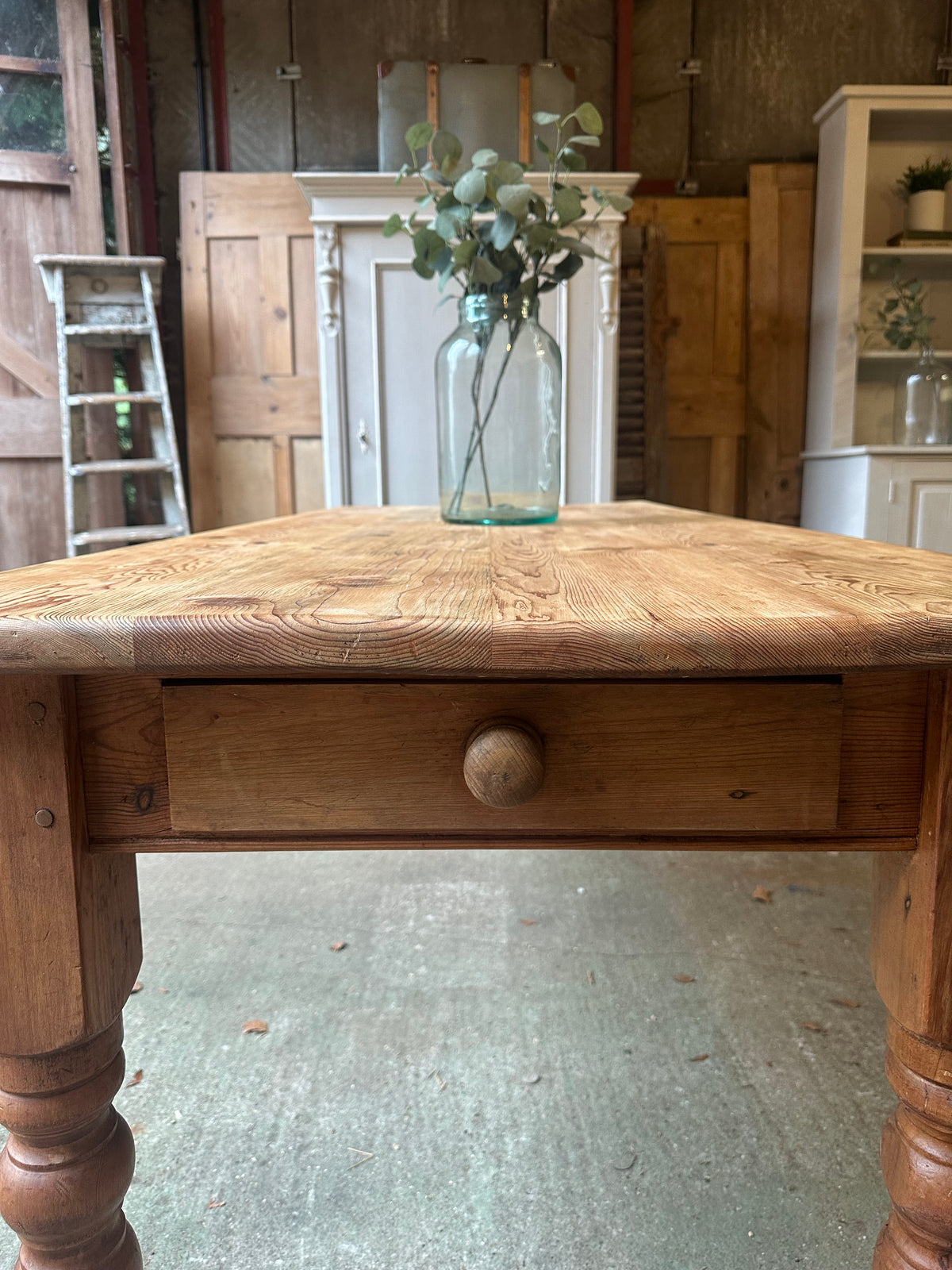 Farmhouse table 8 seater
