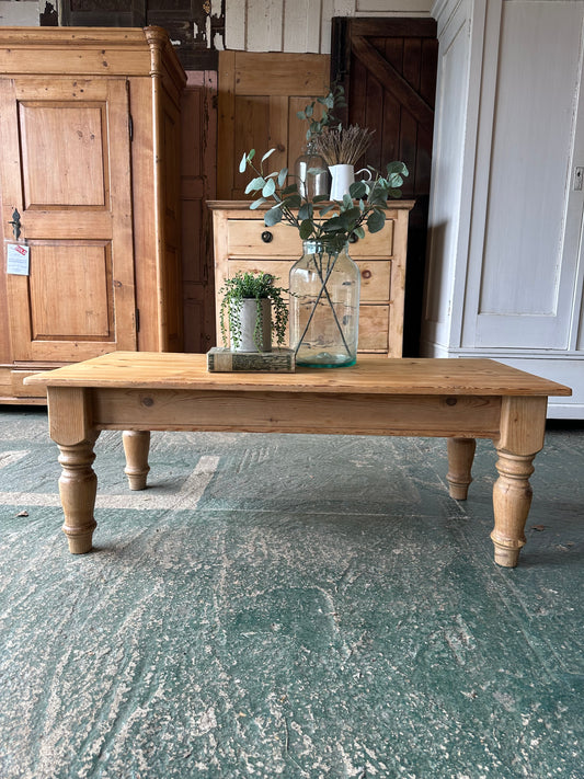 Rustic Farmhouse coffee table